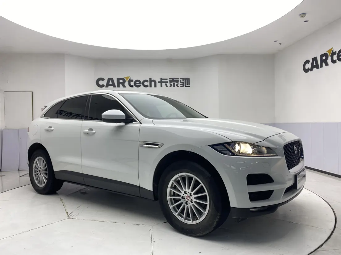 Jaguar F-PACE, 2017 2