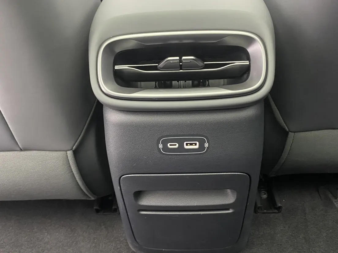 Leapmotor Lafa5, 2025 28