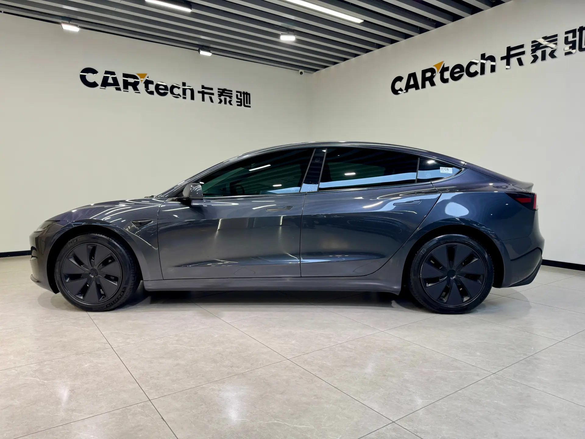 Tesla Model 3, 2024 28