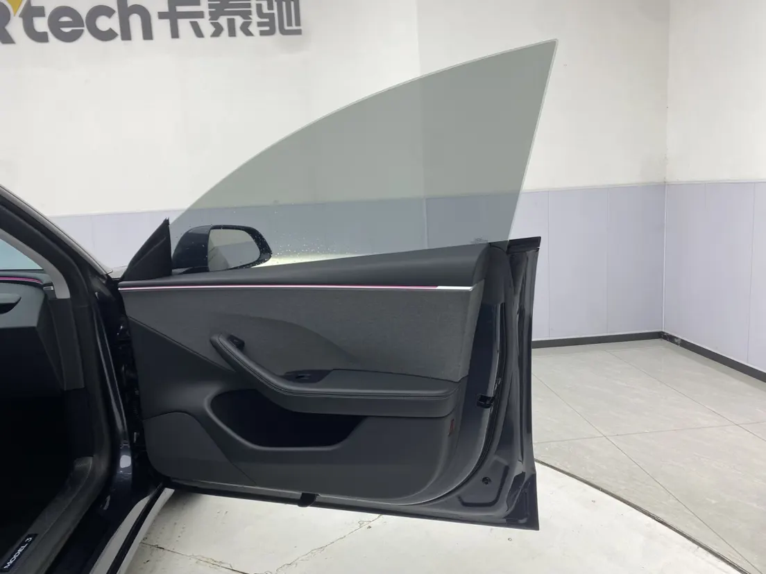 Tesla Model 3, 2024 23