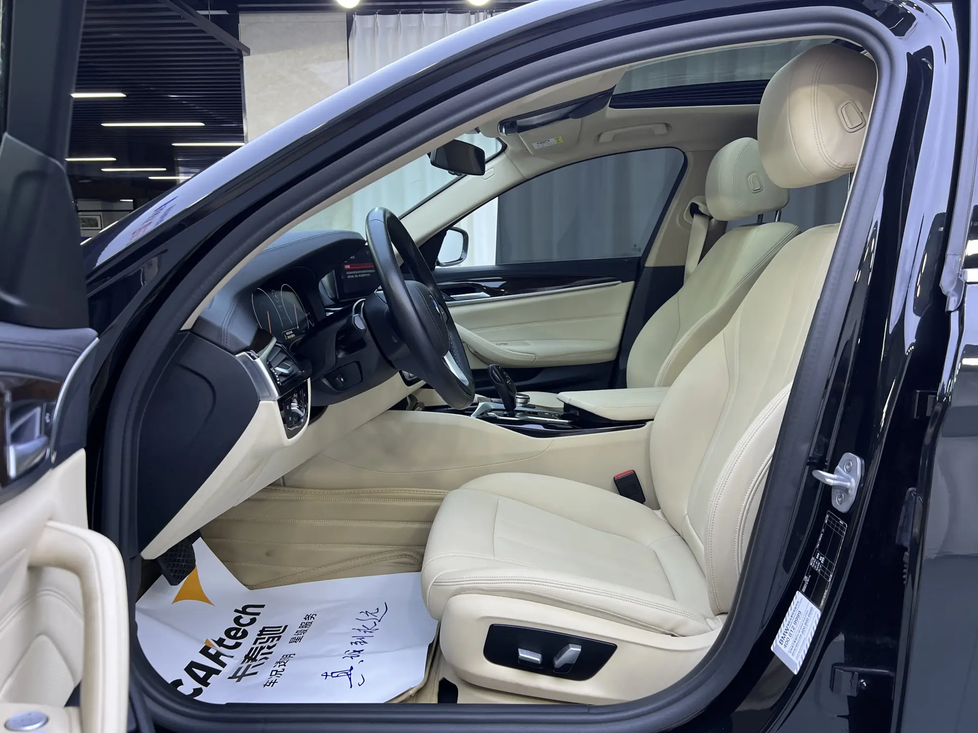 BMW 525Li, 2019 11