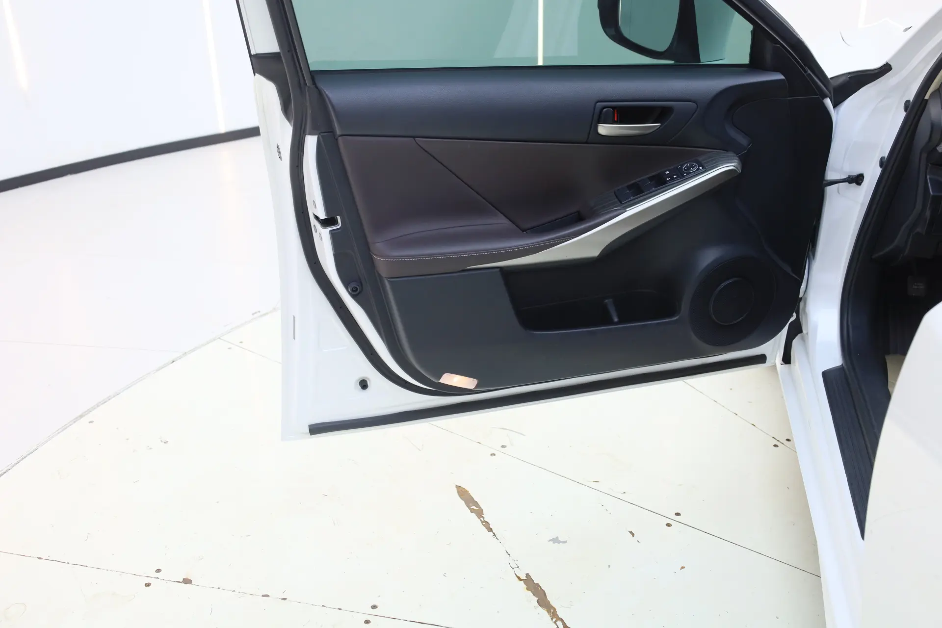 Lexus IS 300, 2017 26