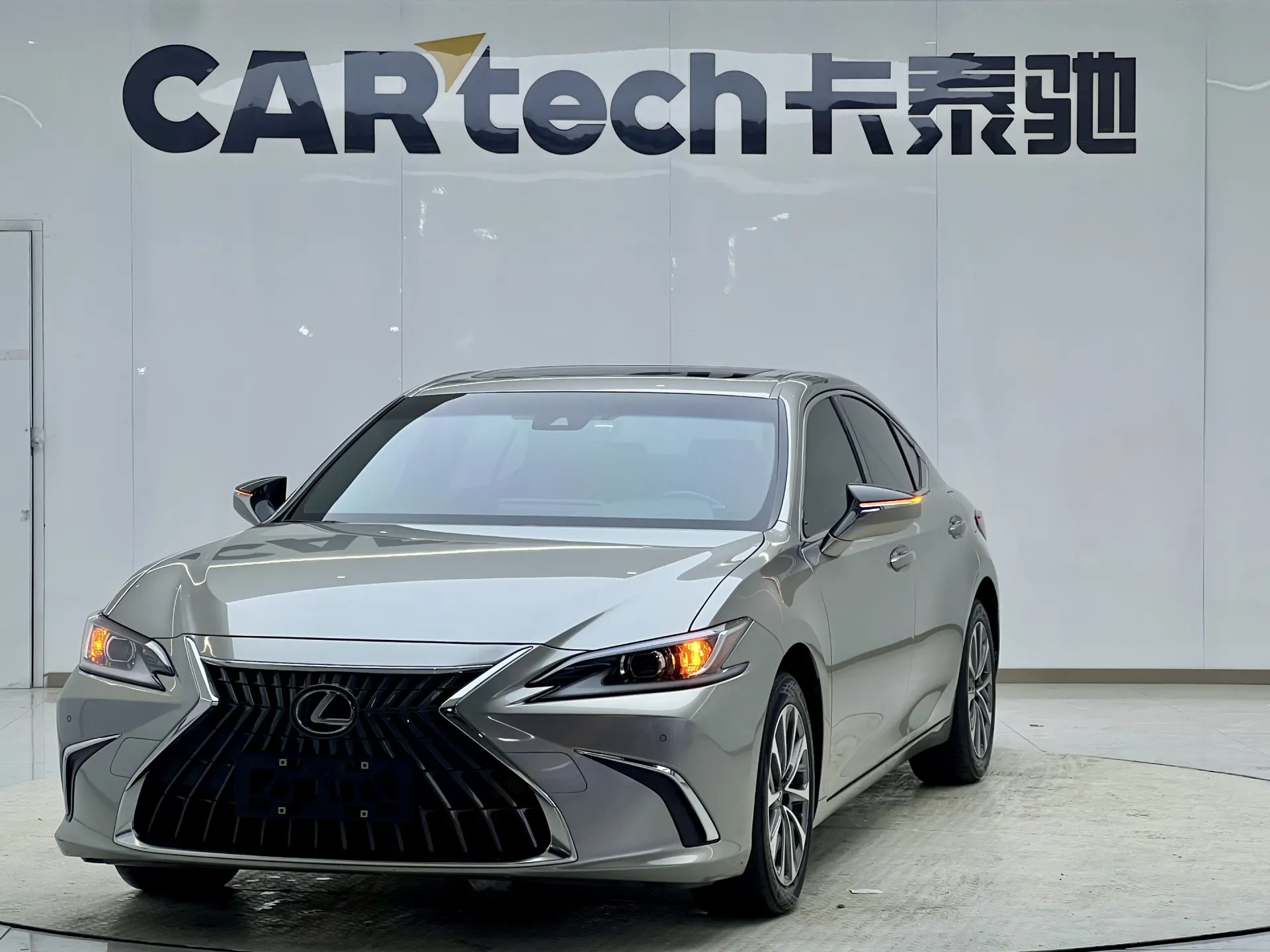 Lexus ES 200
