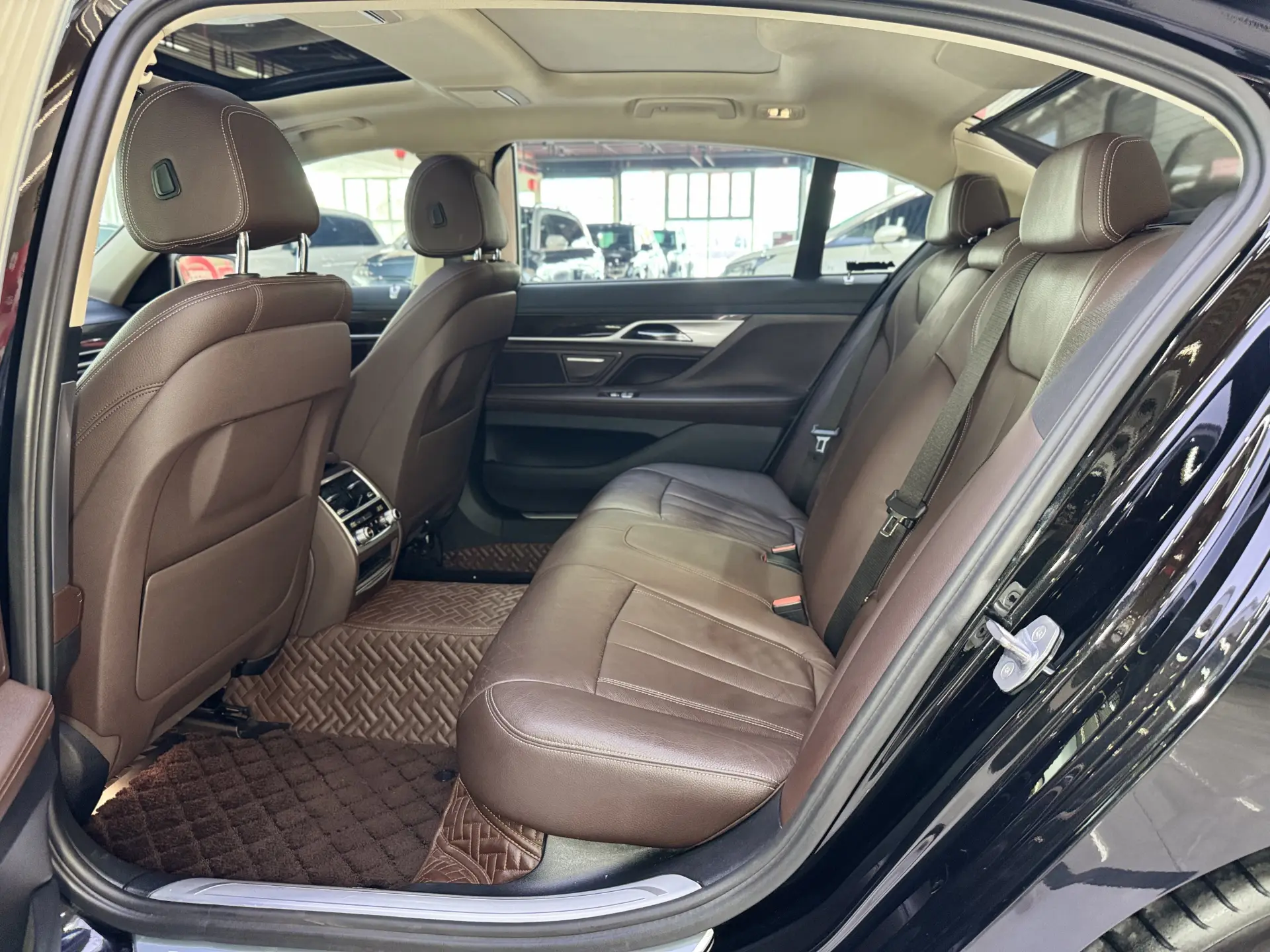 BMW 730Li, 2017 19