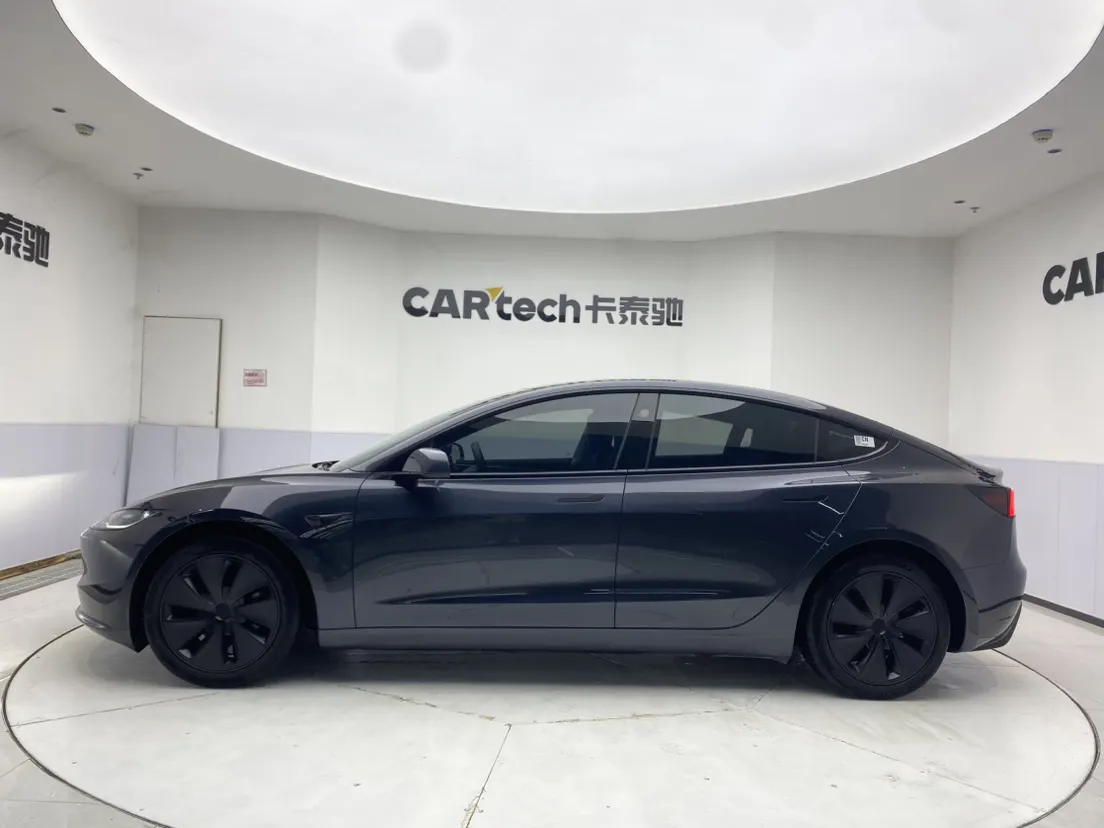 Tesla Model 3, 2024 8