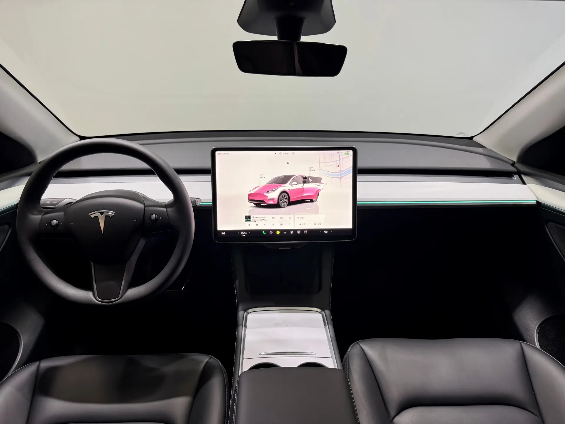 Tesla Model Y, 2025 9