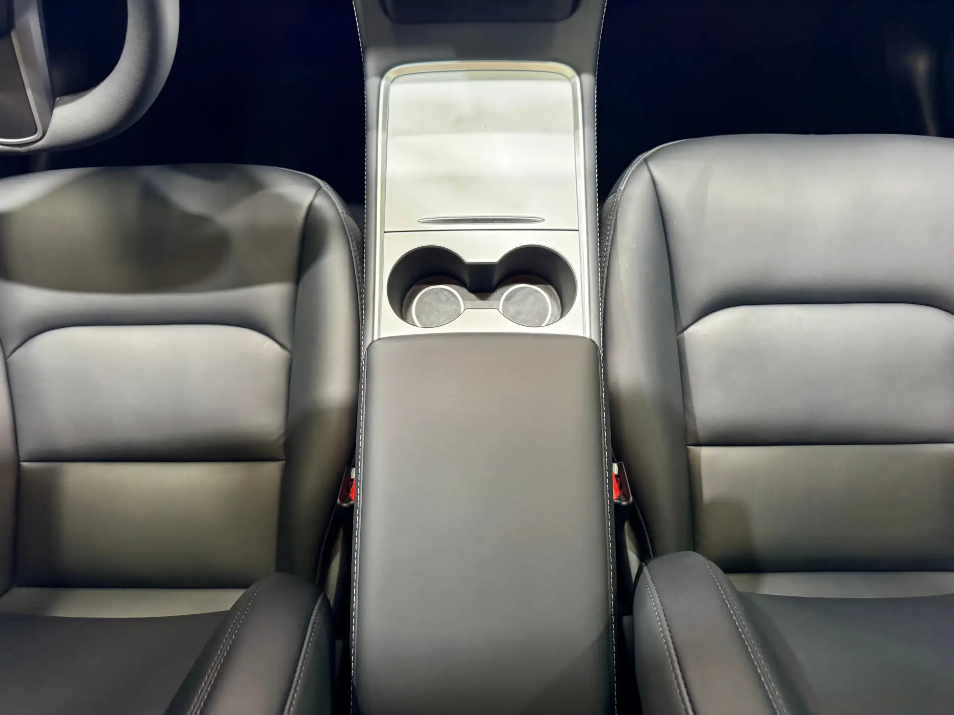 Tesla Model Y, 2025 14