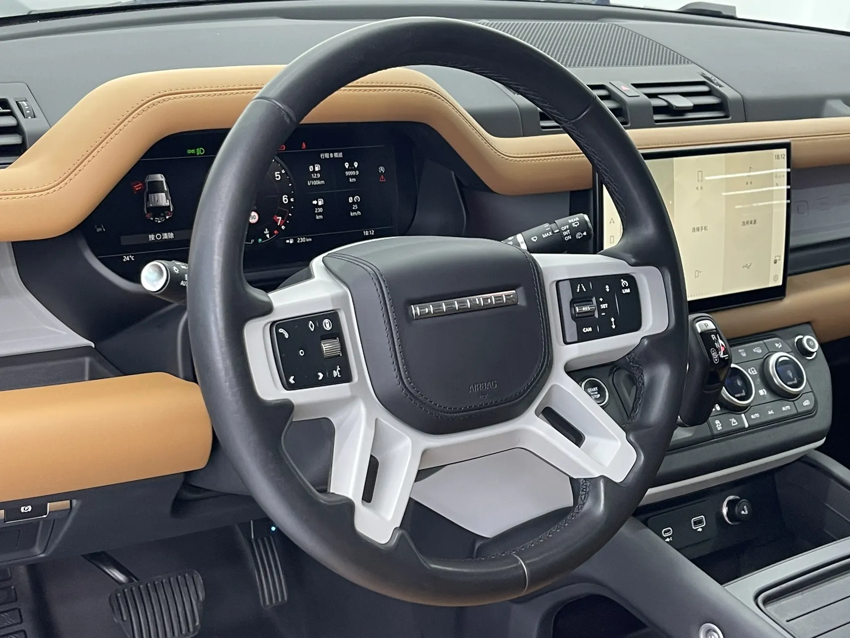 Land Rover Defender, 2024 12
