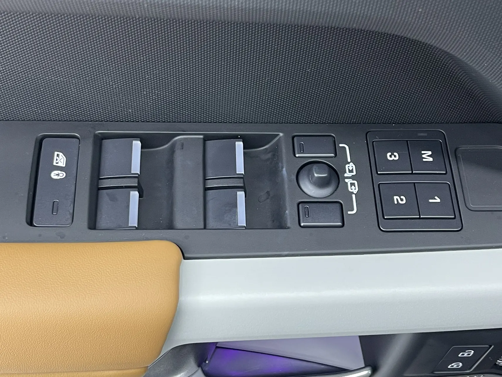 Land Rover Defender, 2024 20