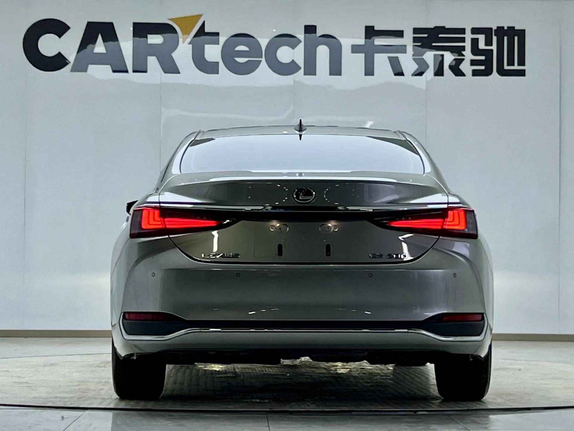 Lexus ES 200, 2022 12