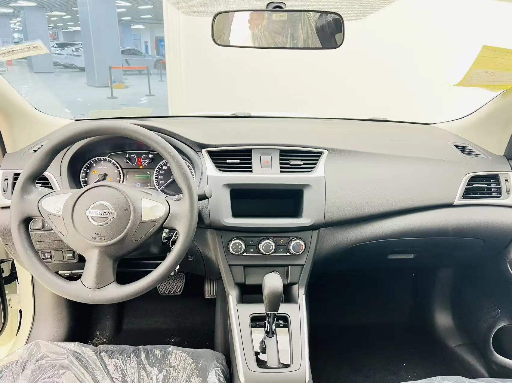 Nissan Sylphy, 2026 9