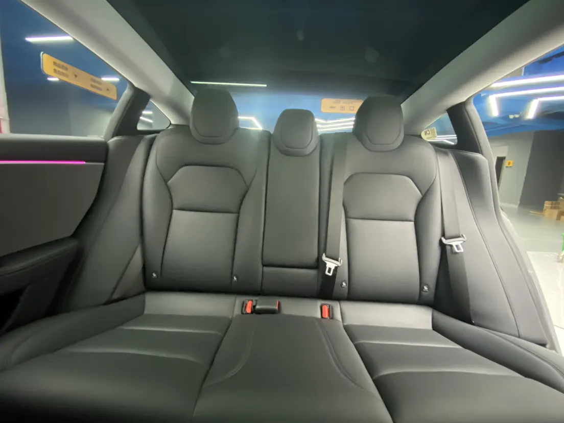 Tesla Model 3, 2024 27
