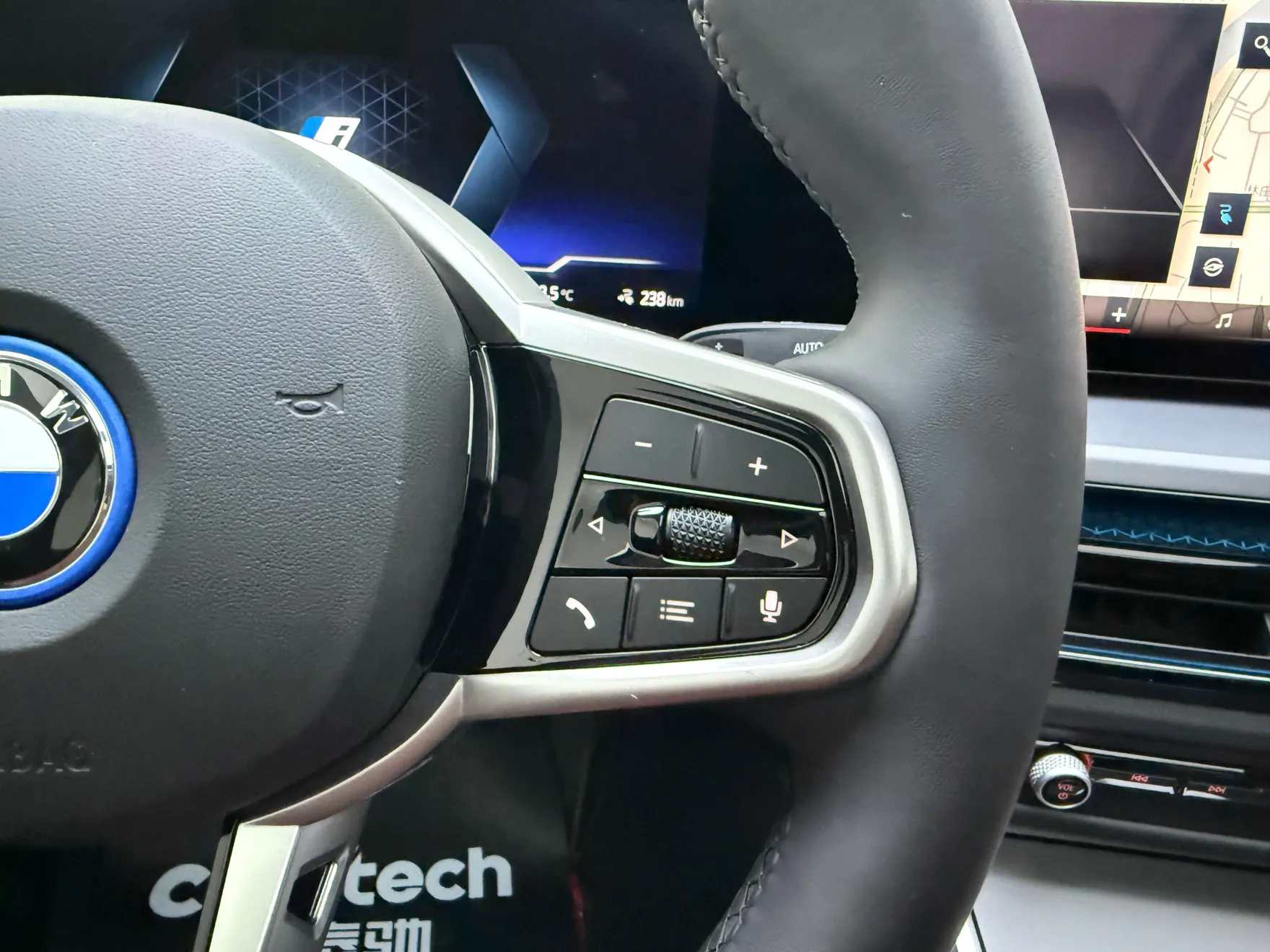BMW i3, 2025 24