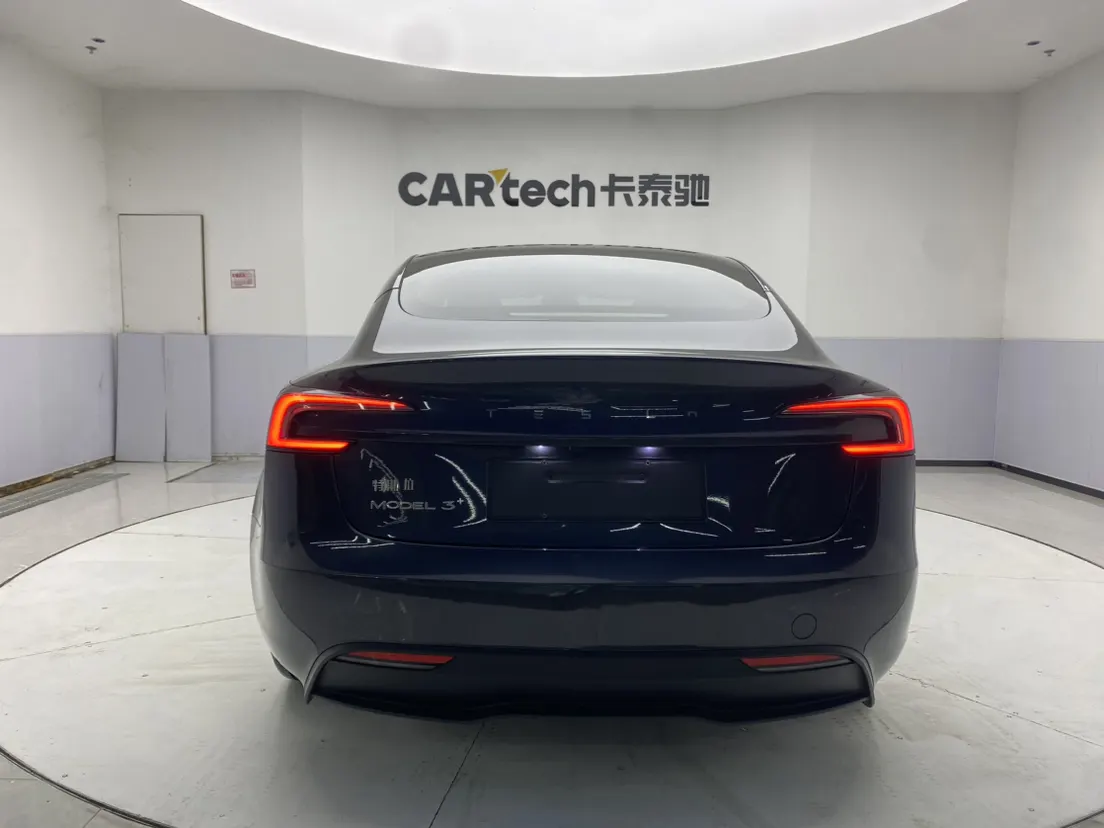 Tesla Model 3, 2024 6