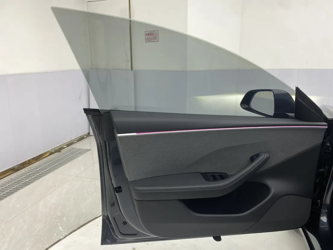 Tesla Model 3, 2024 17