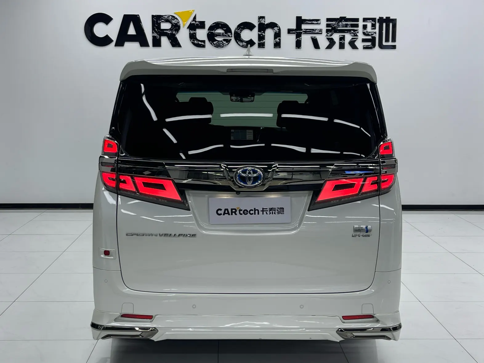 Toyota Vellfire, 2022 все фото