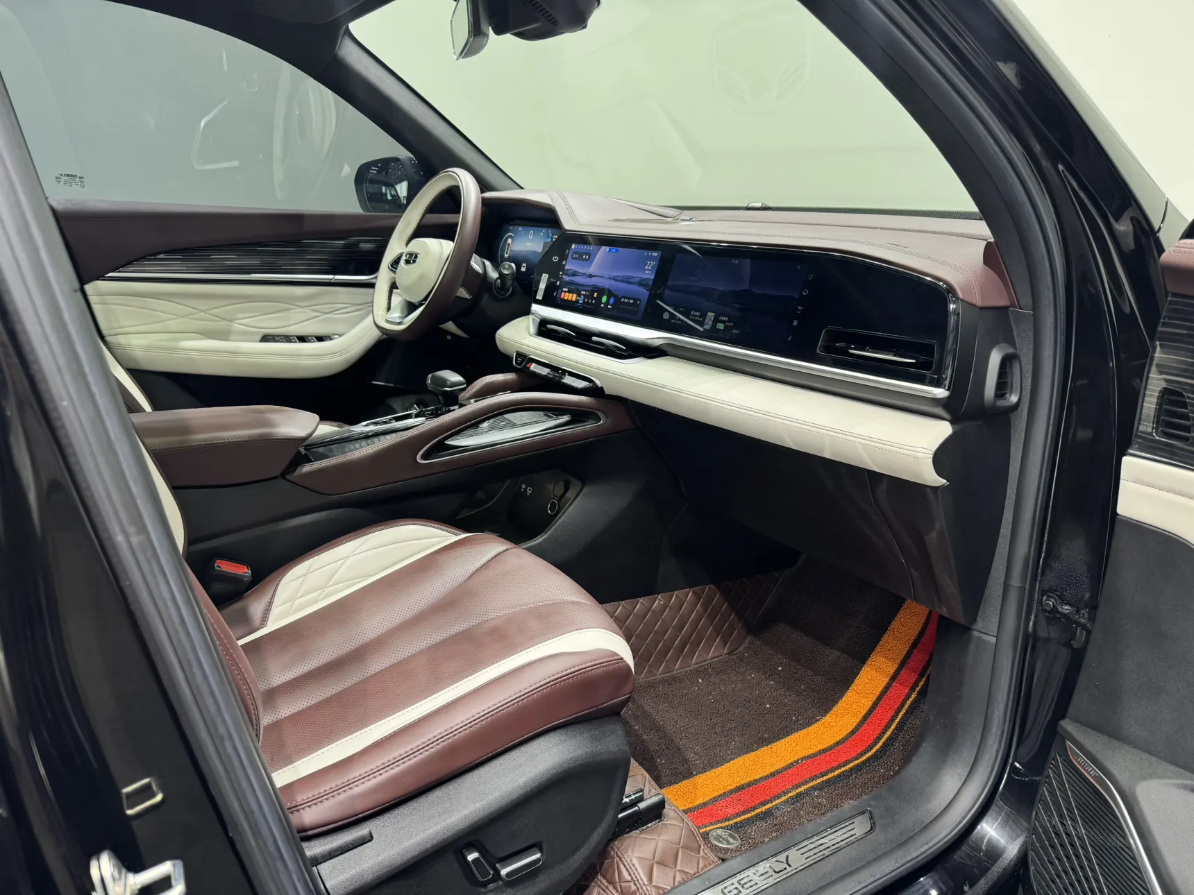 Geely Xingyue L, 2023 14