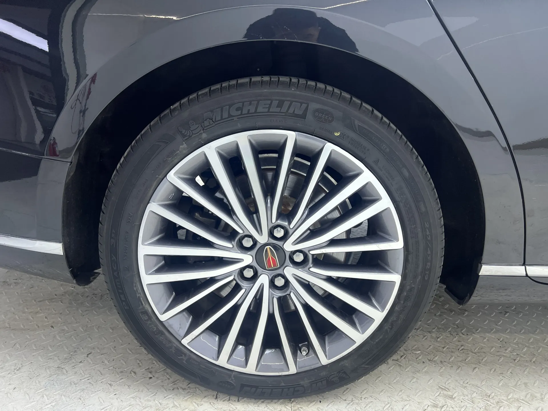 Hongqi H9, 2022 9