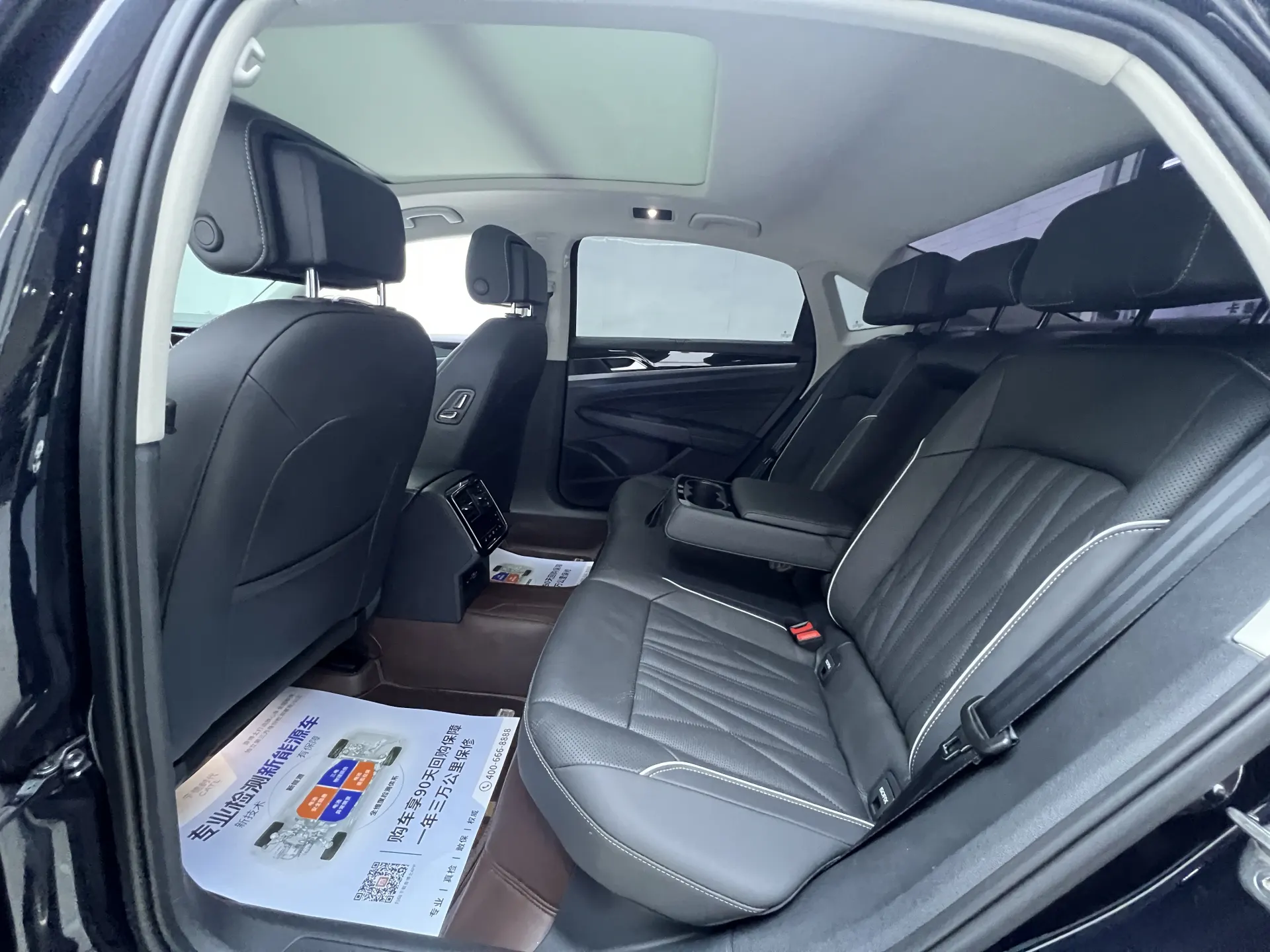 Volkswagen Passat, 2023 10