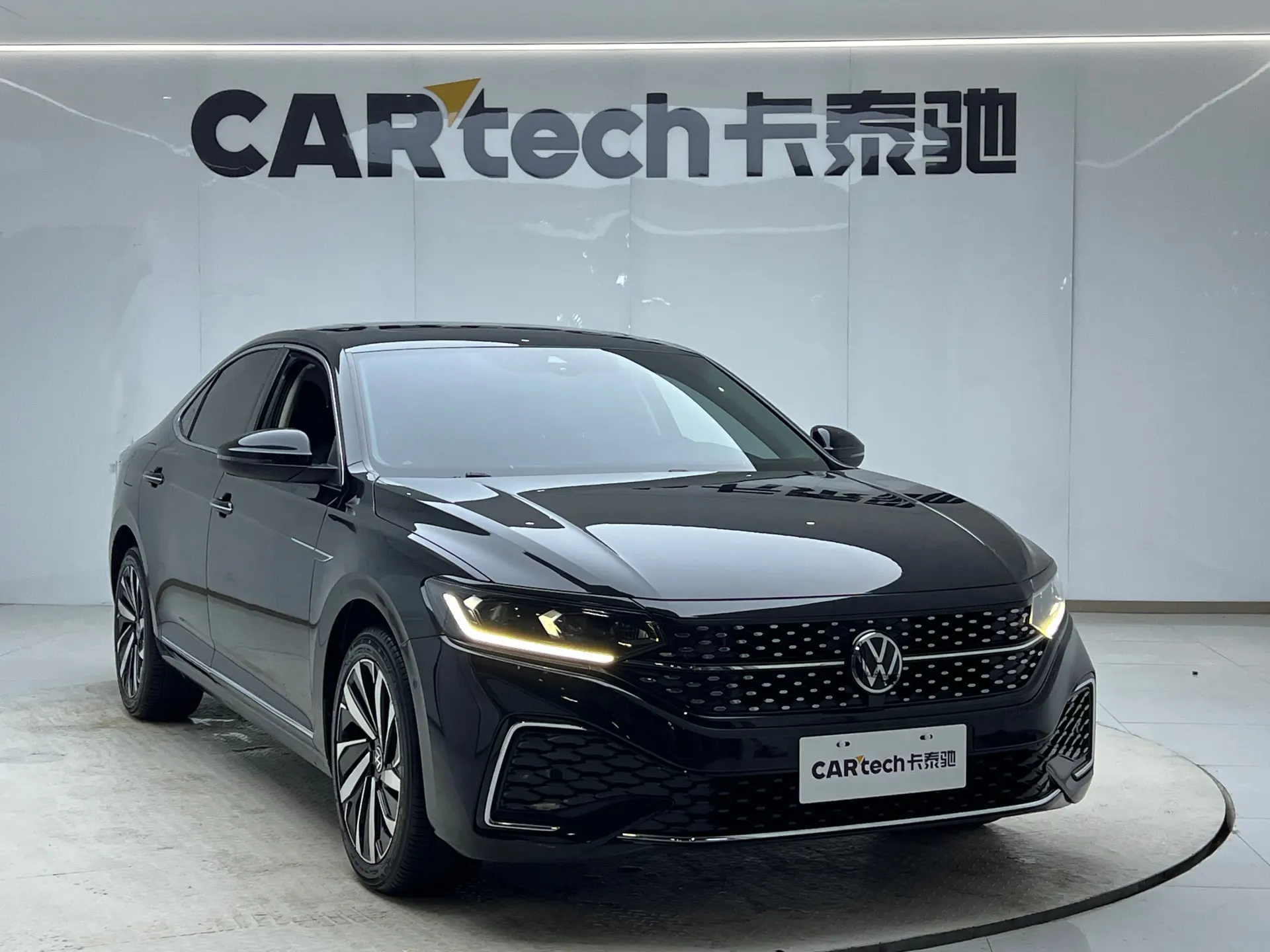 Volkswagen Passat, 2023 20