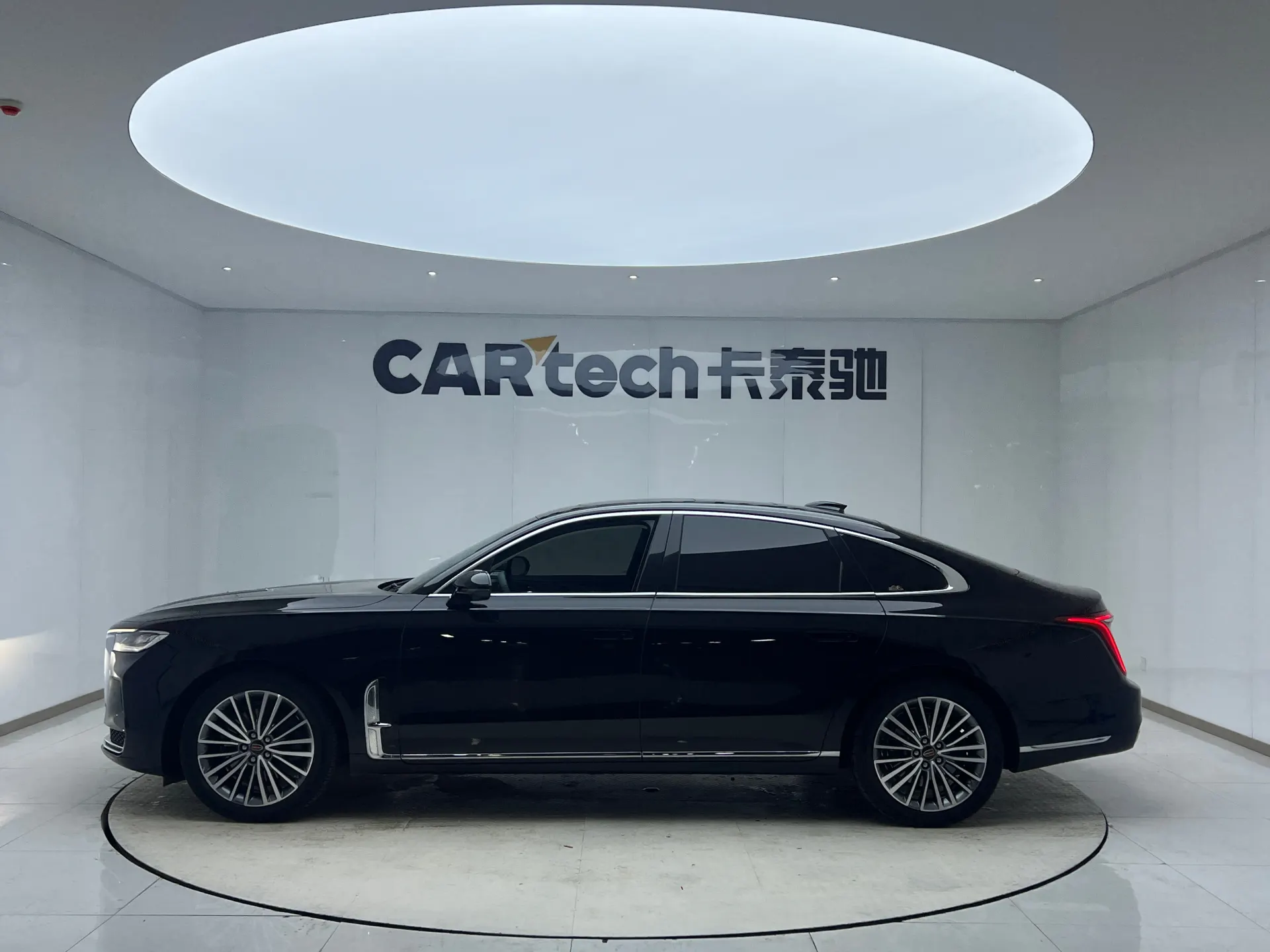 Hongqi H9, 2022 16