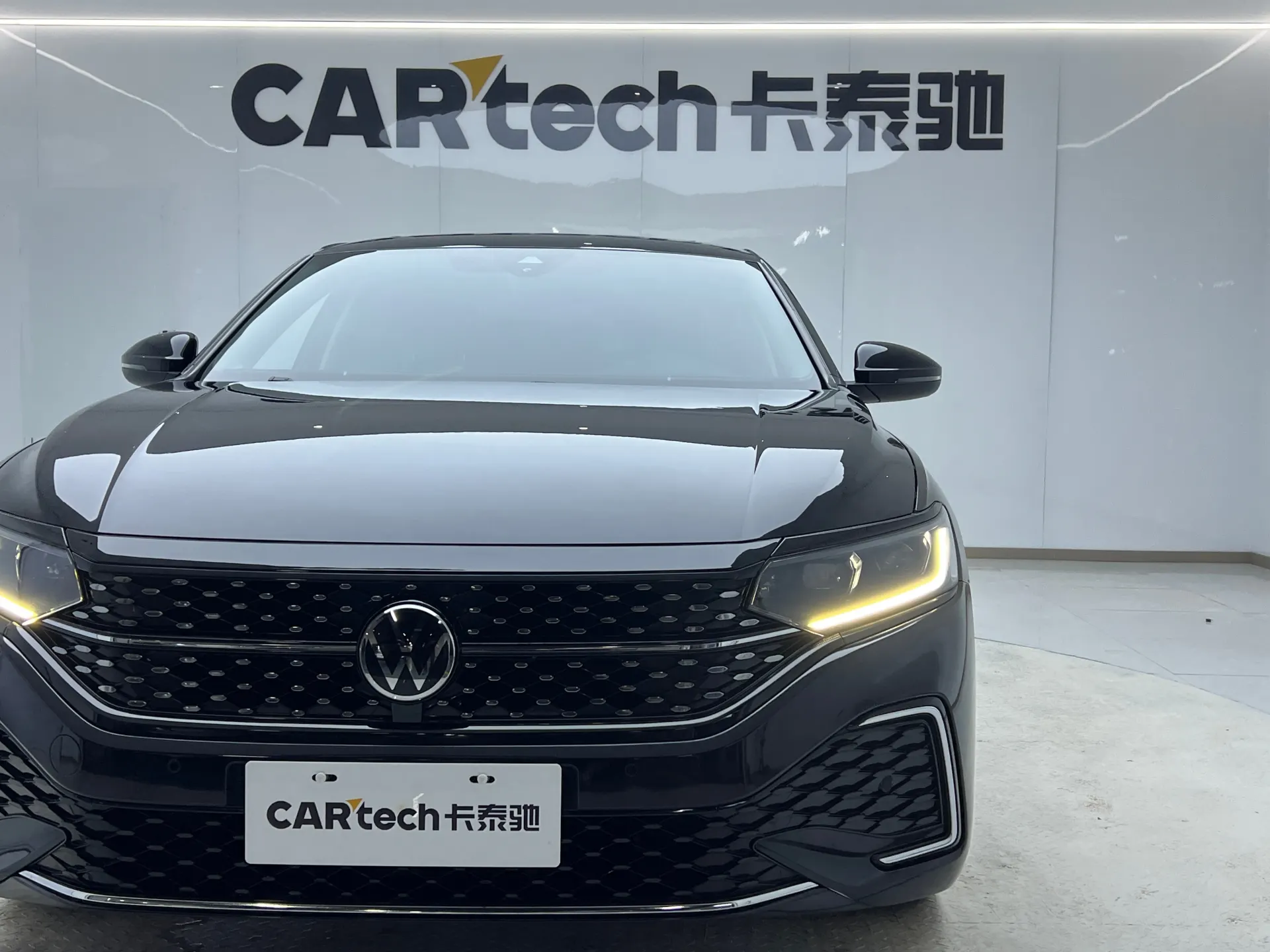Volkswagen Passat, 2023 19