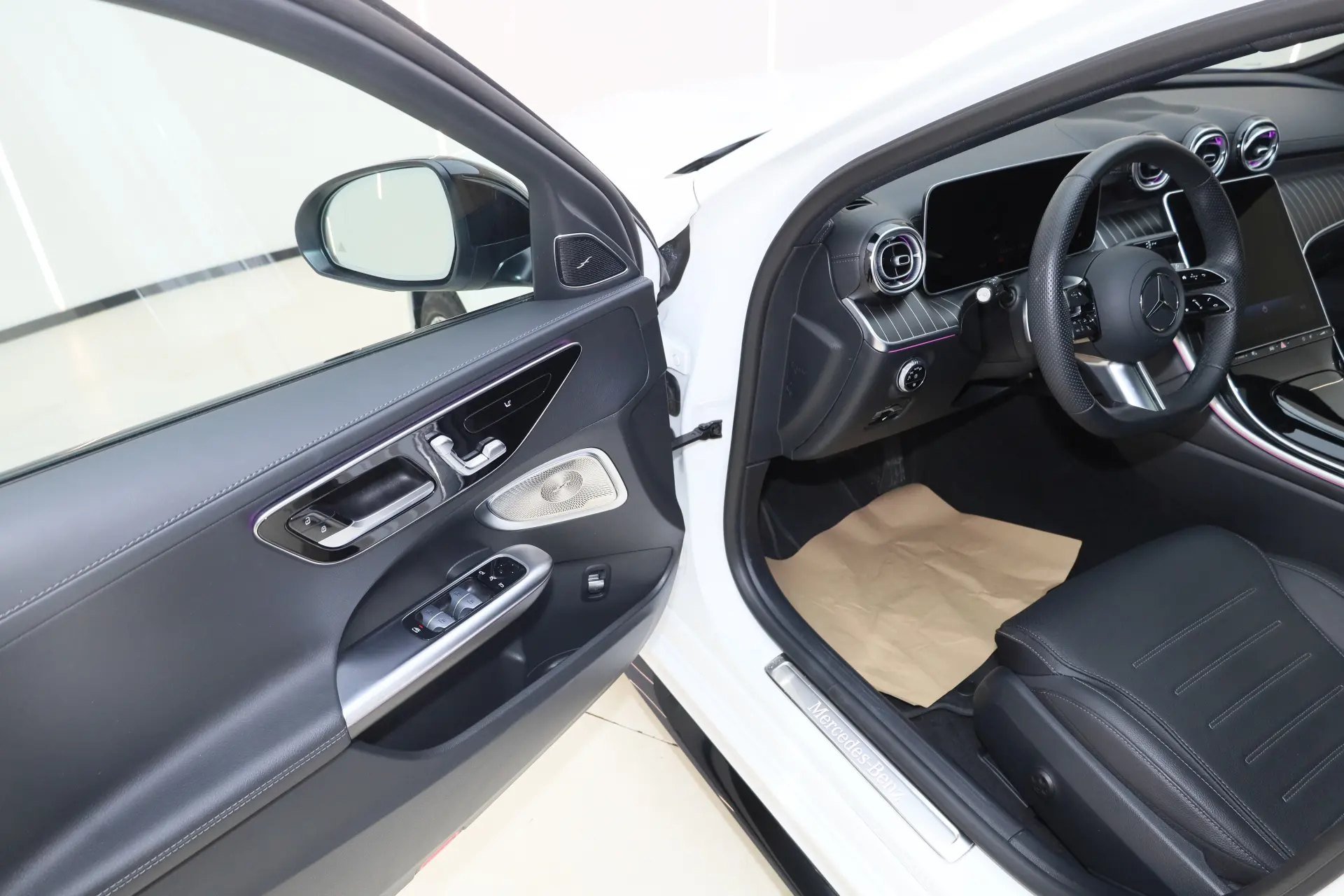 Mercedes-Benz C 260 L, 2024 28