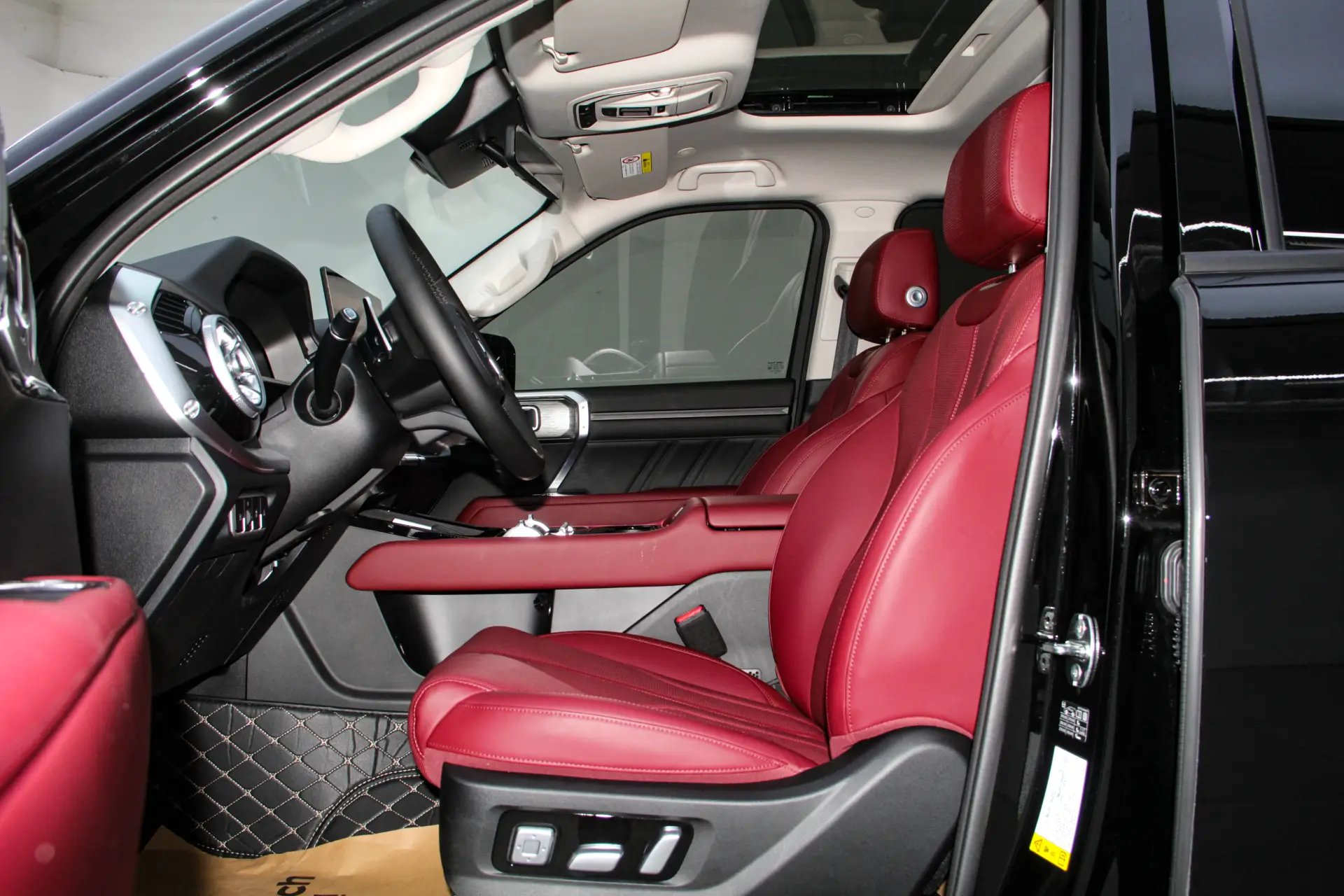 Tank 400, 2025 17