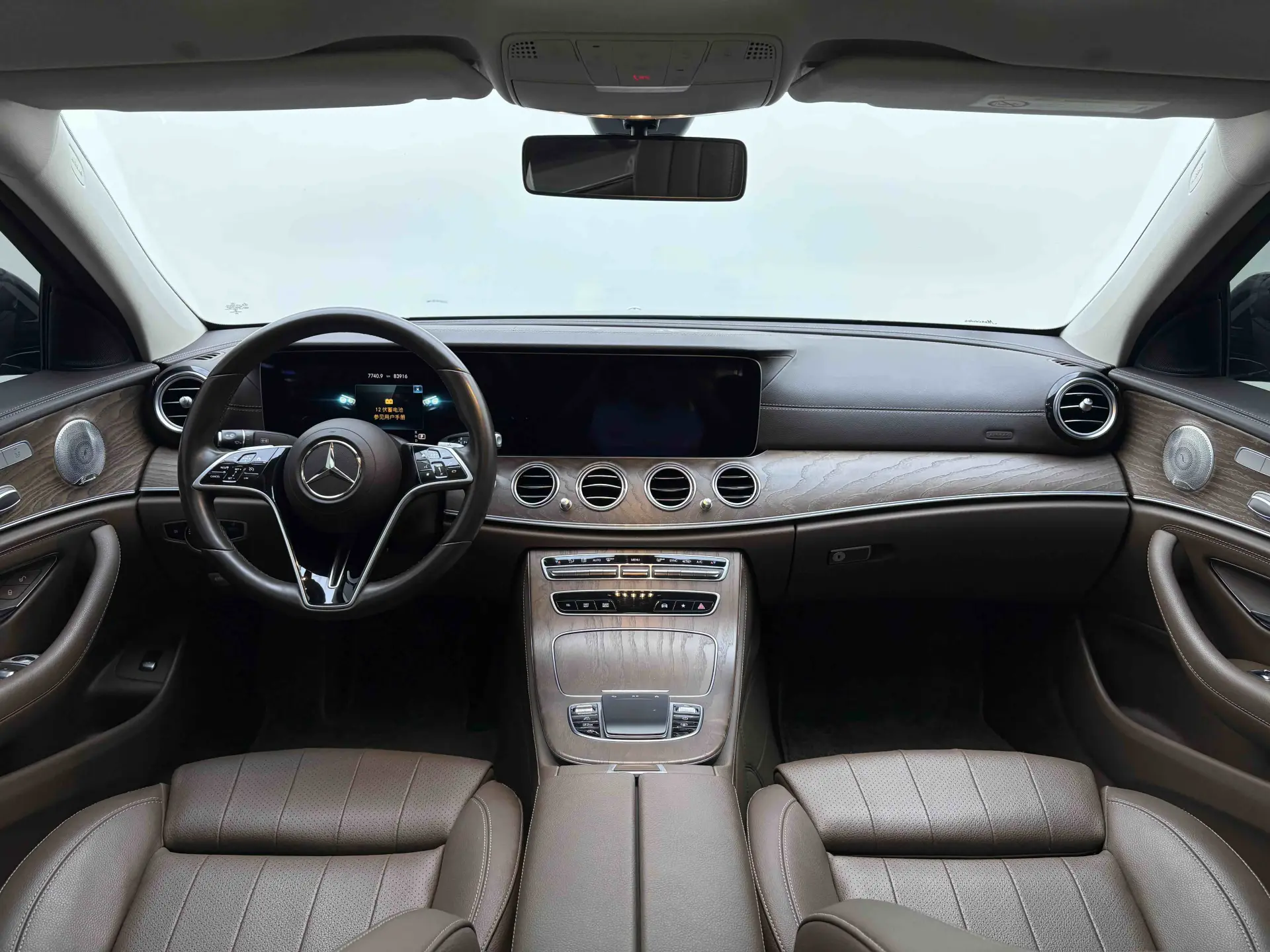 Mercedes-Benz E 300 L, 2023 9