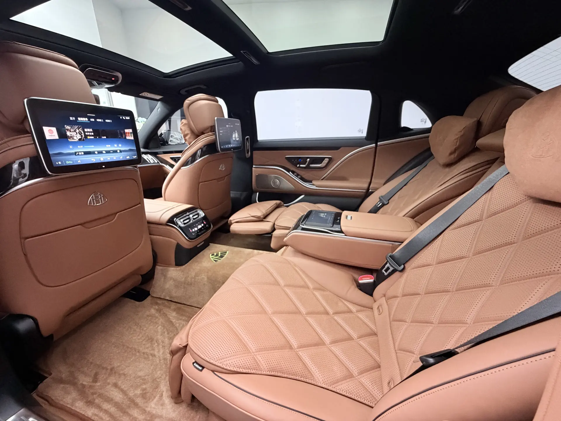 Mercedes-Benz S 480 4MATIC, 2025 48