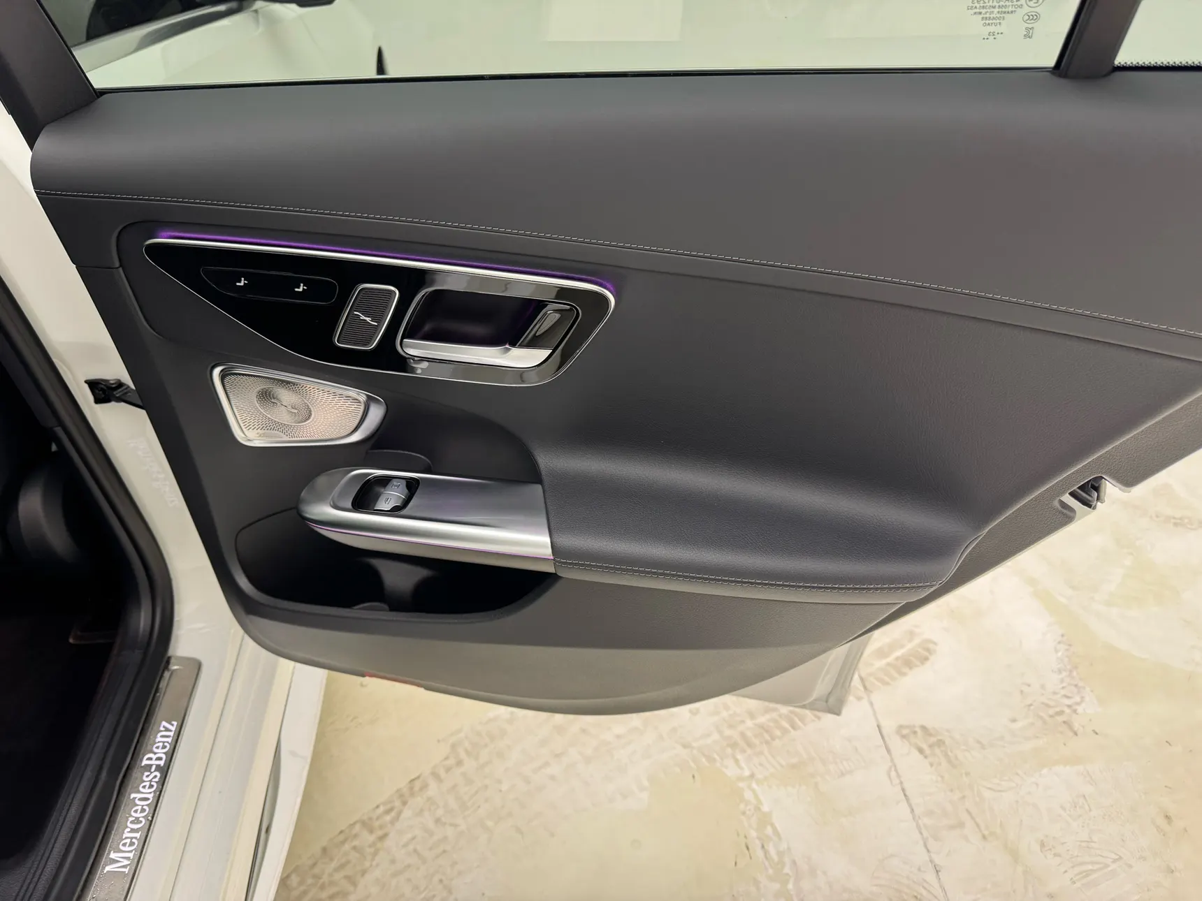 Mercedes-Benz C 260 L, 2023 18
