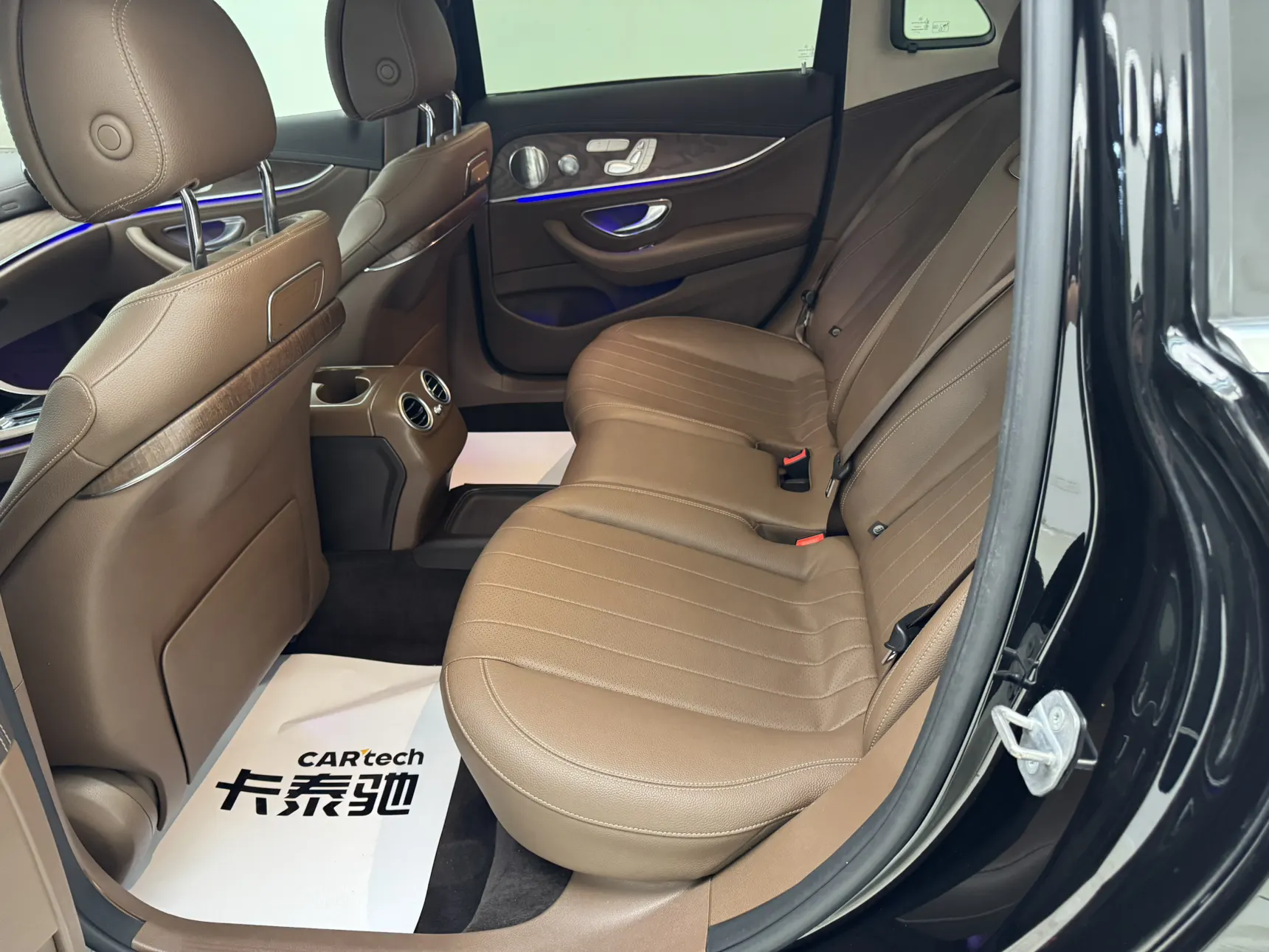 Mercedes-Benz E 300 L, 2019 16