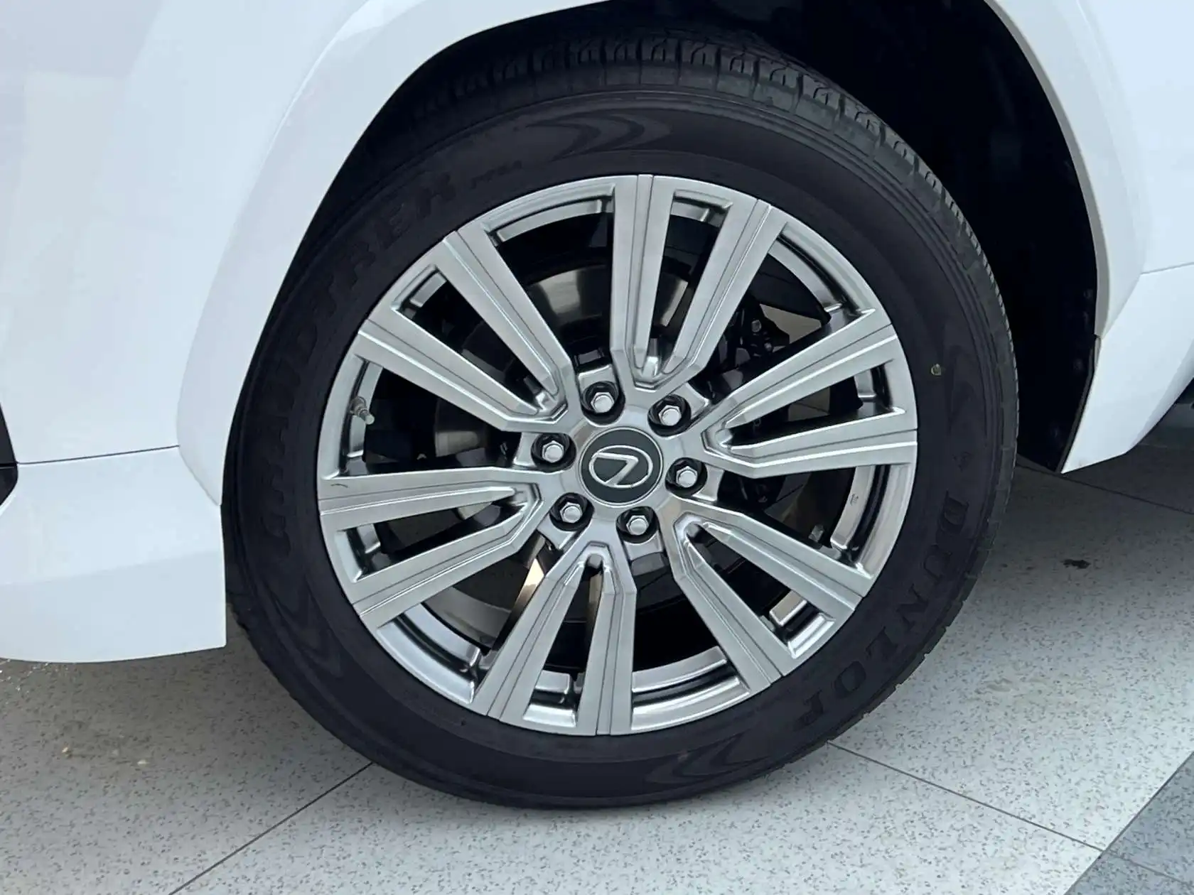 Lexus LX 600, 2024 32