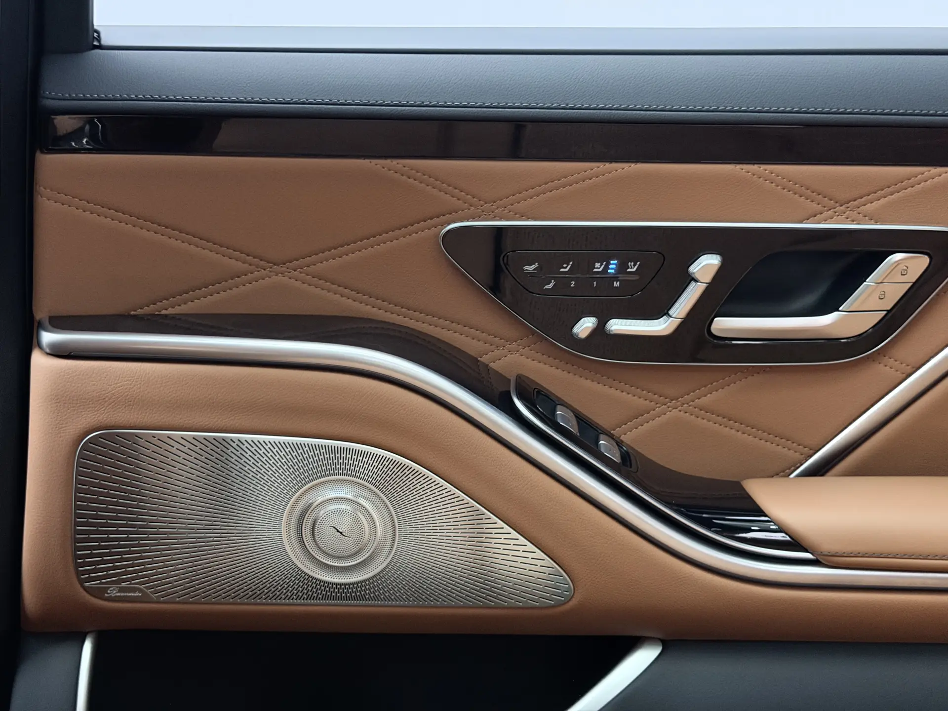 Mercedes-Benz S 480 4MATIC, 2025 53
