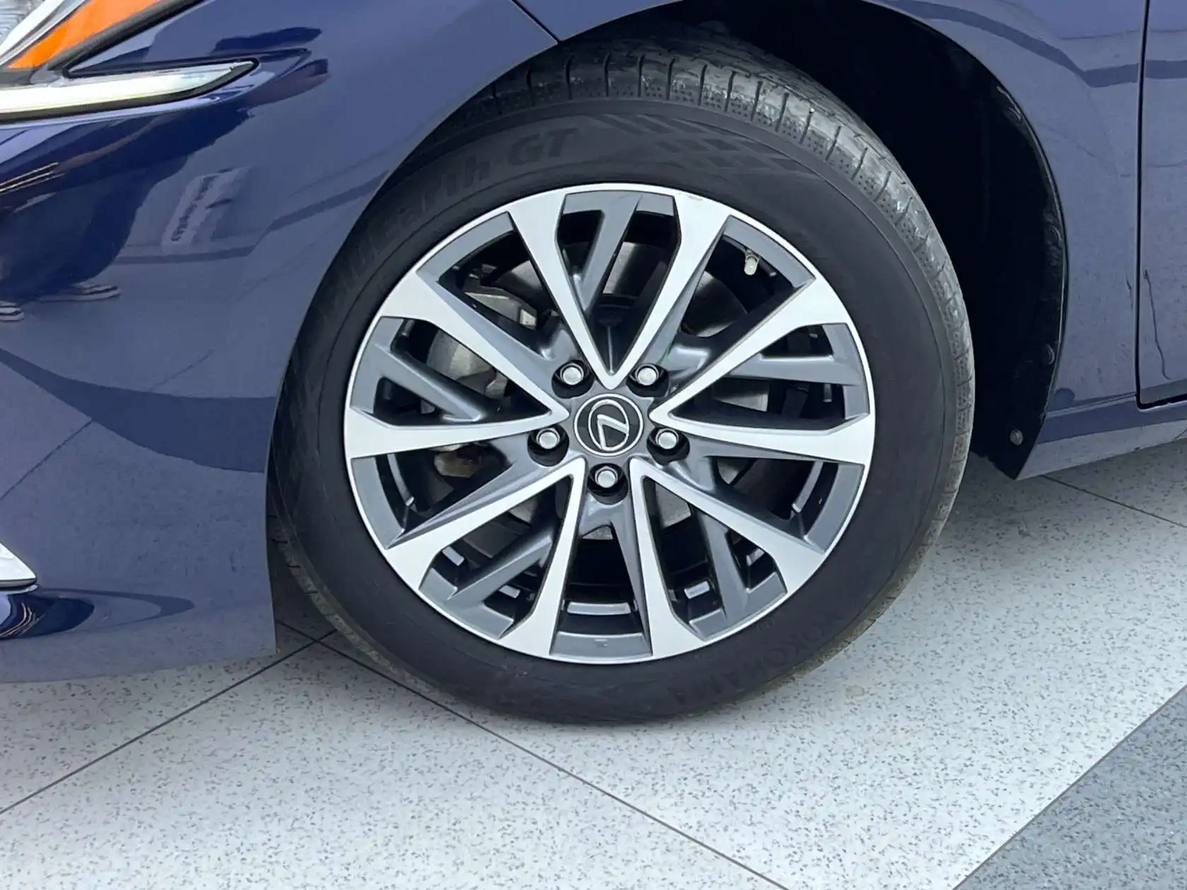 Lexus ES 200, 2024 27