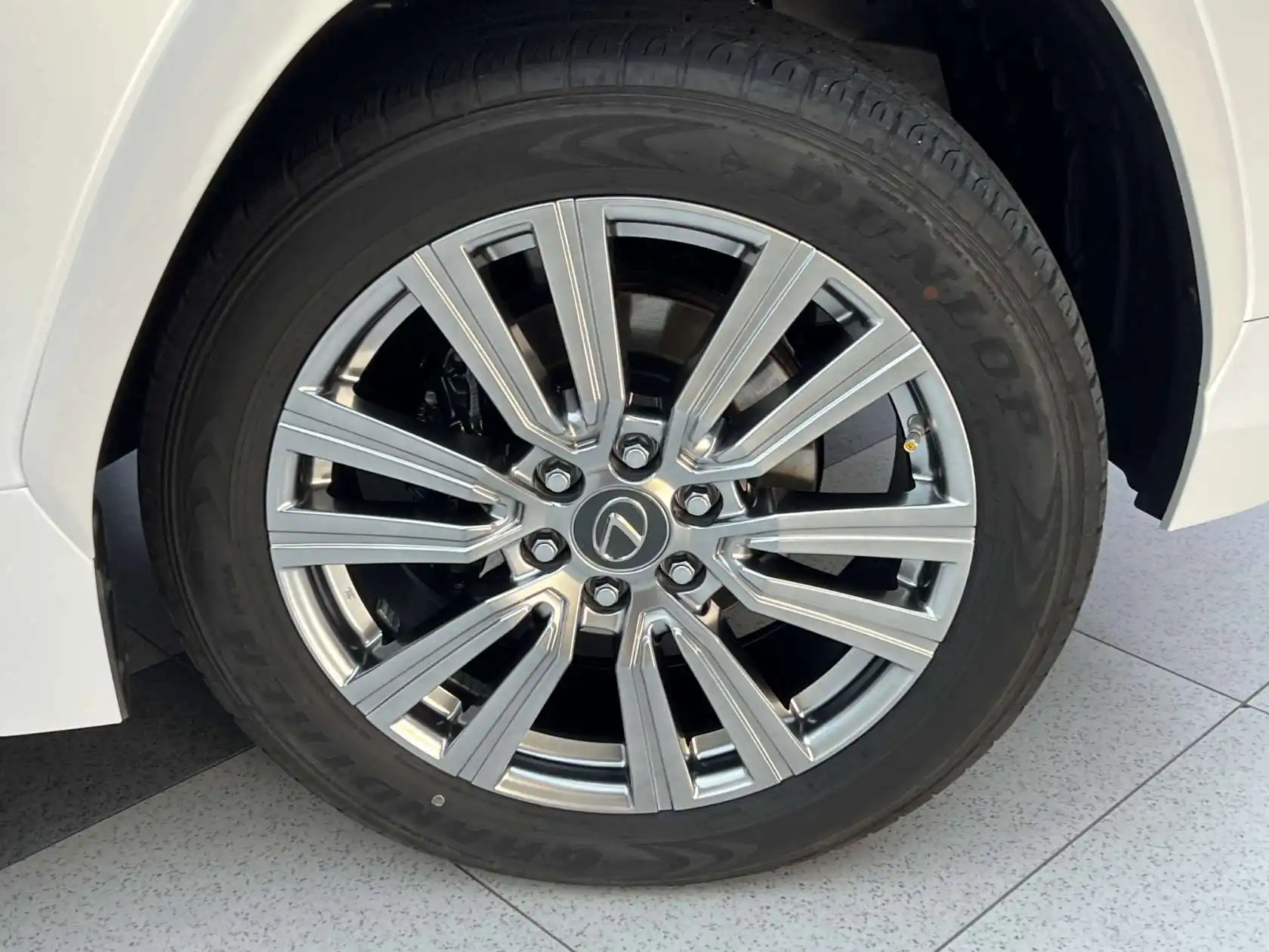 Lexus LX 600, 2024 35