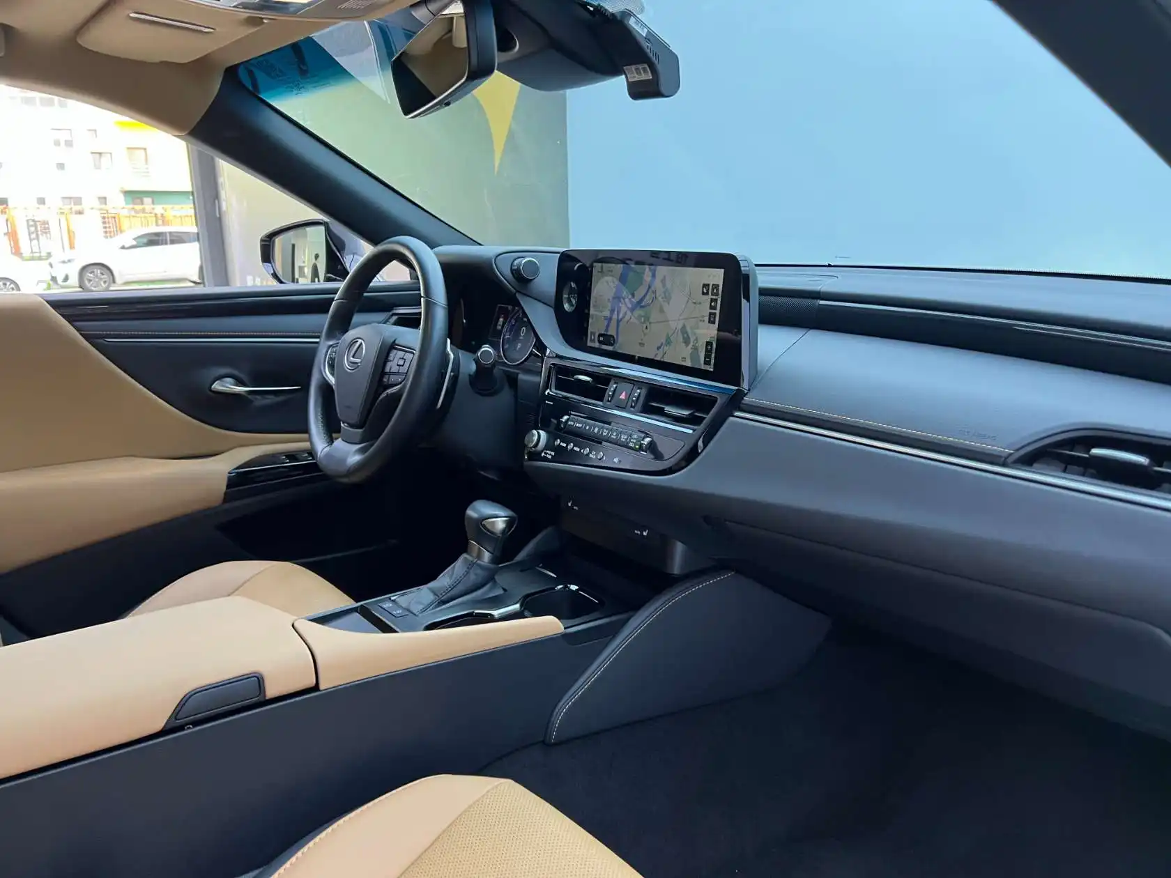Lexus ES 200, 2024 17