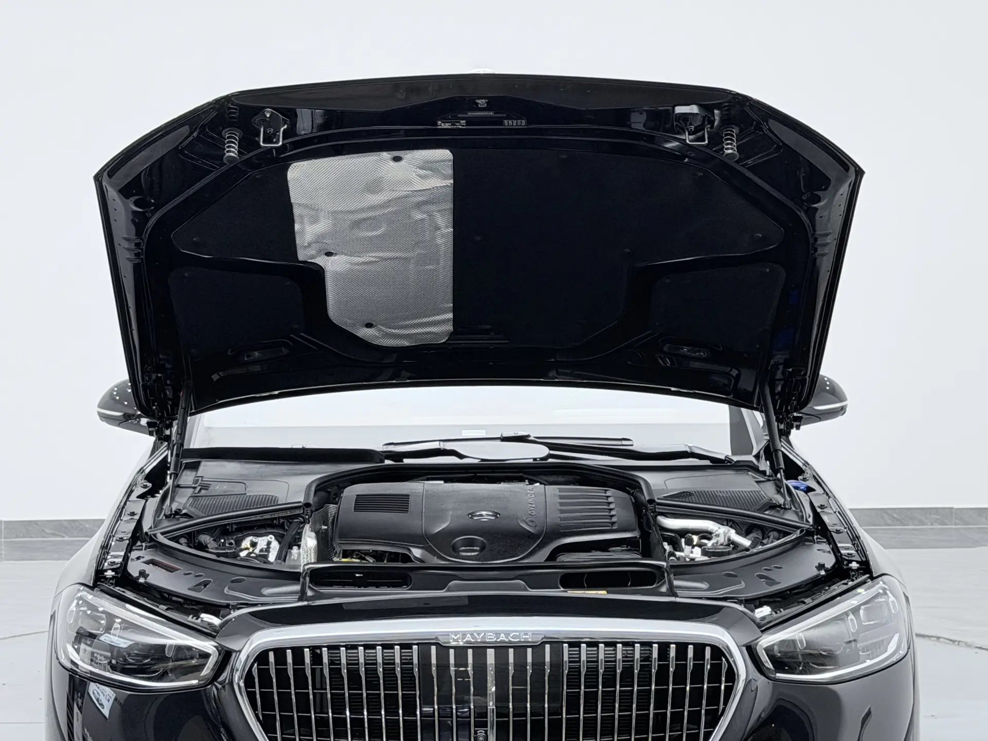 Mercedes-Benz S 480 4MATIC, 2025 11