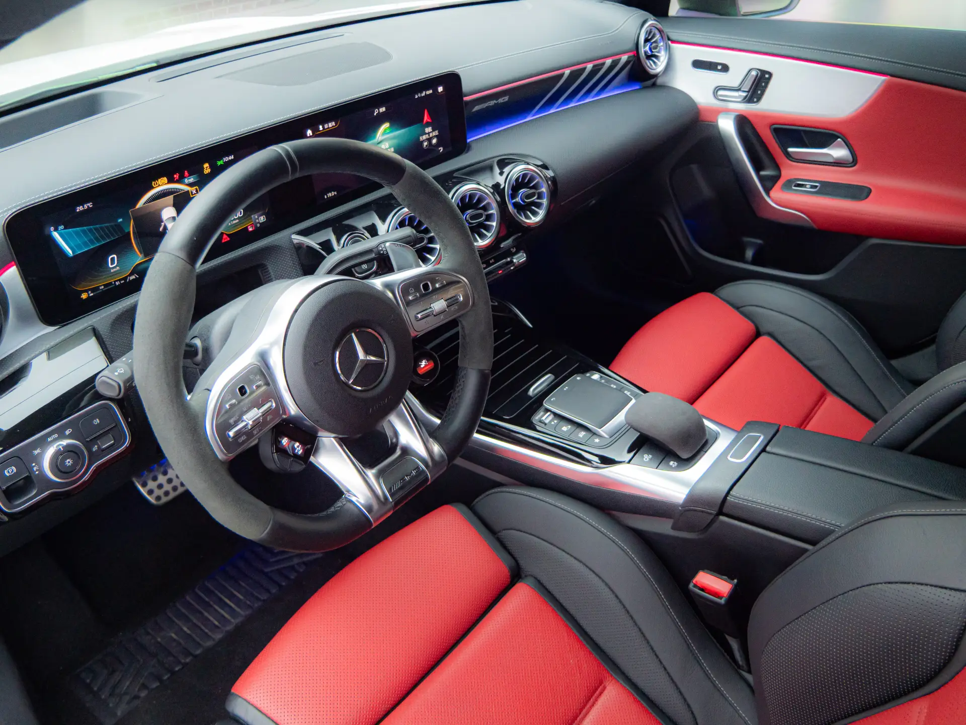 Mercedes-Benz CLA 45 4MATIC, 2021 24