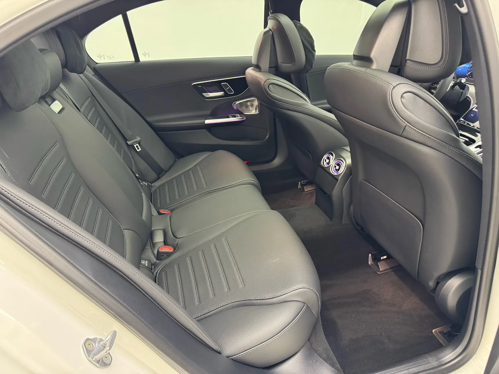 Mercedes-Benz C 260 L, 2023 15