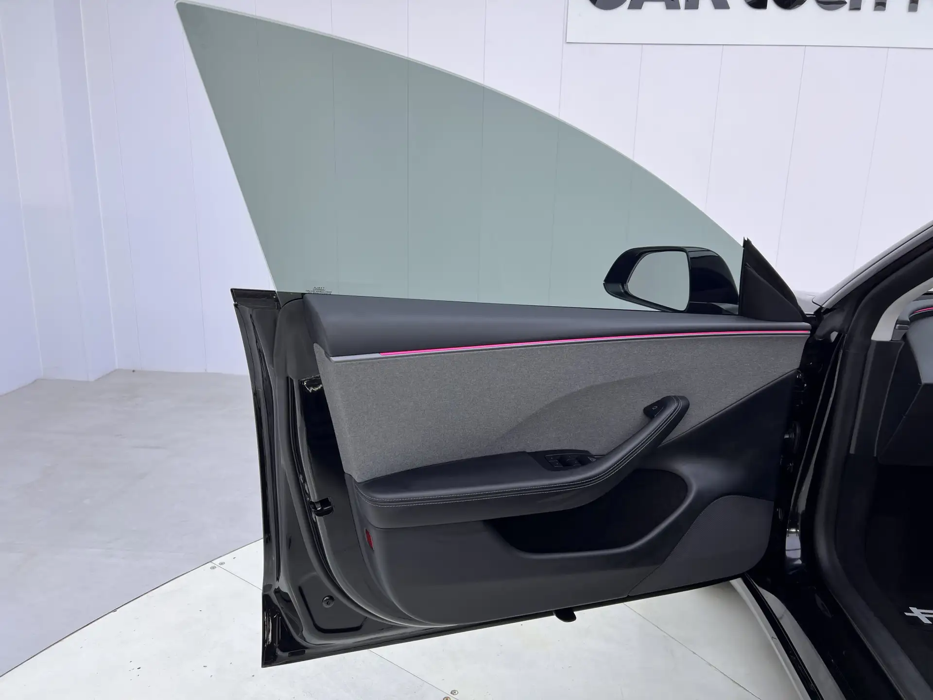 Tesla Model 3, 2026 17