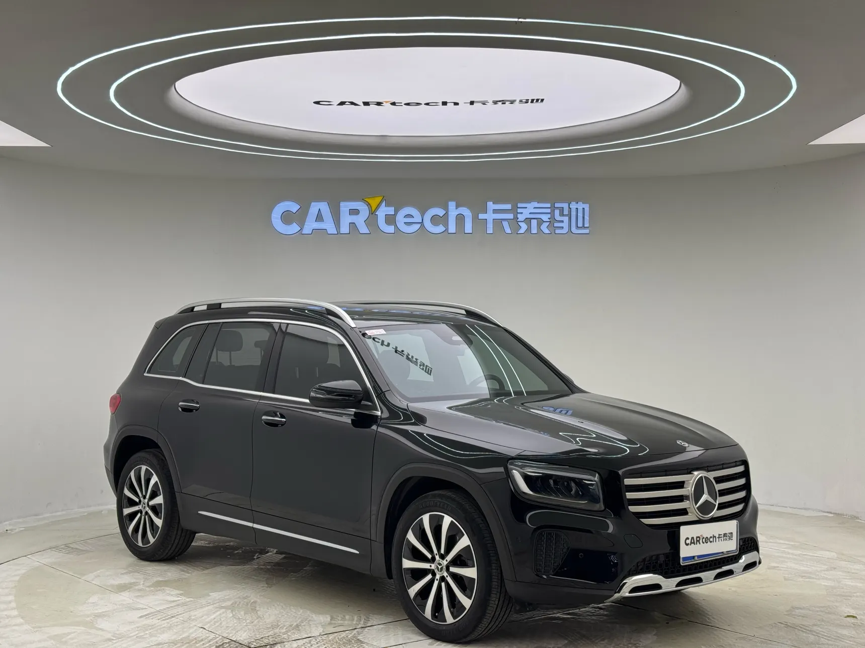 Mercedes-Benz GLB, 2023 2