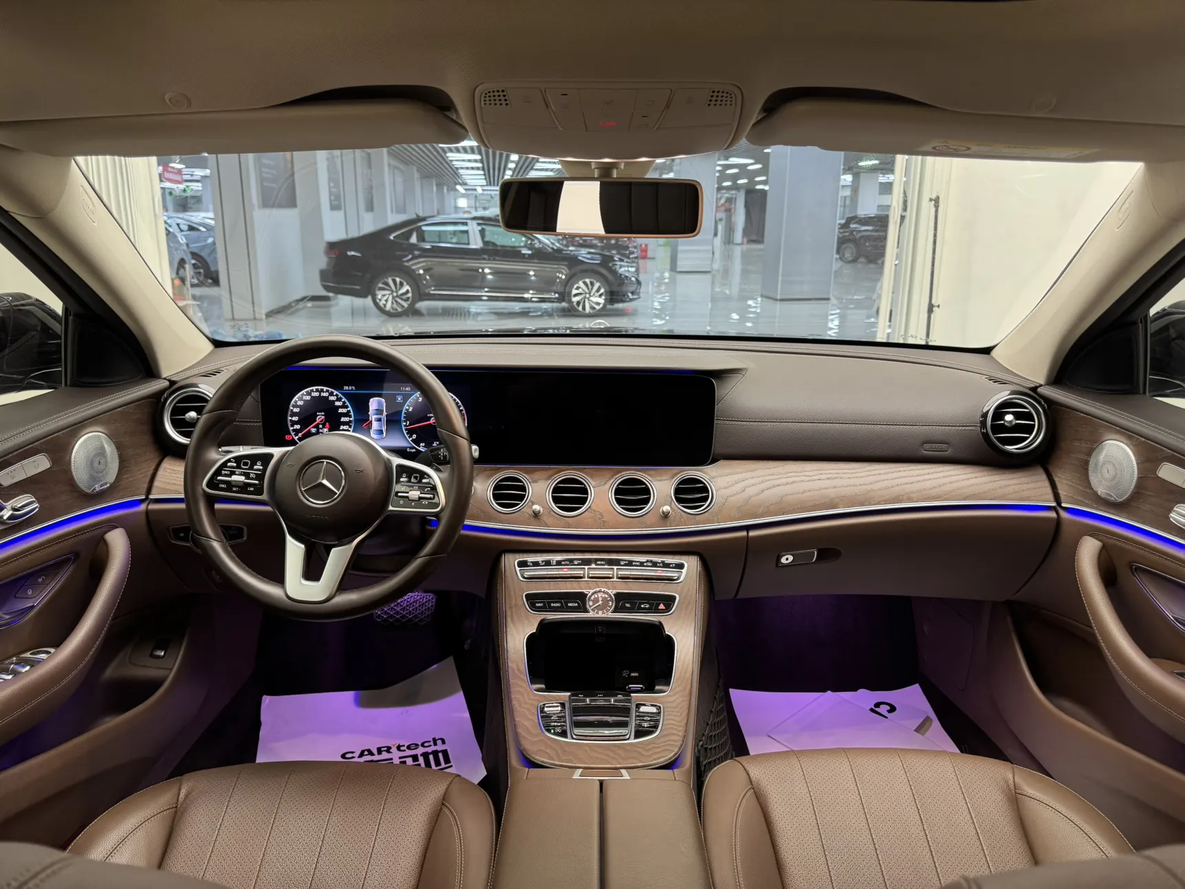 Mercedes-Benz E 300 L, 2019 11