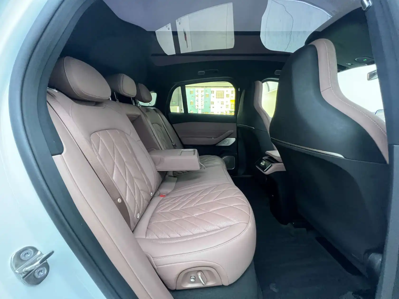 NIO EC6, 2025 17