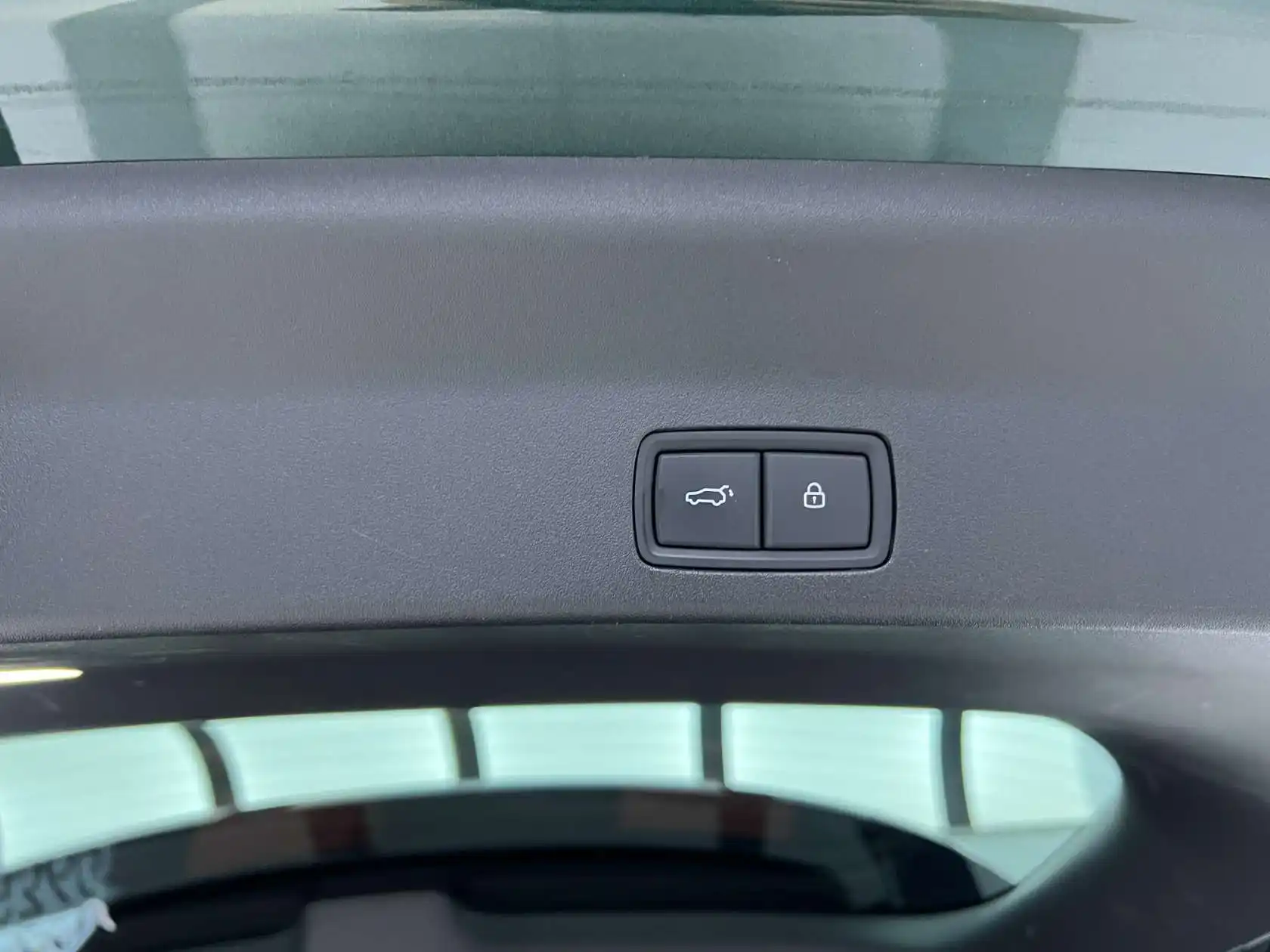 Li Auto L9, 2024 32