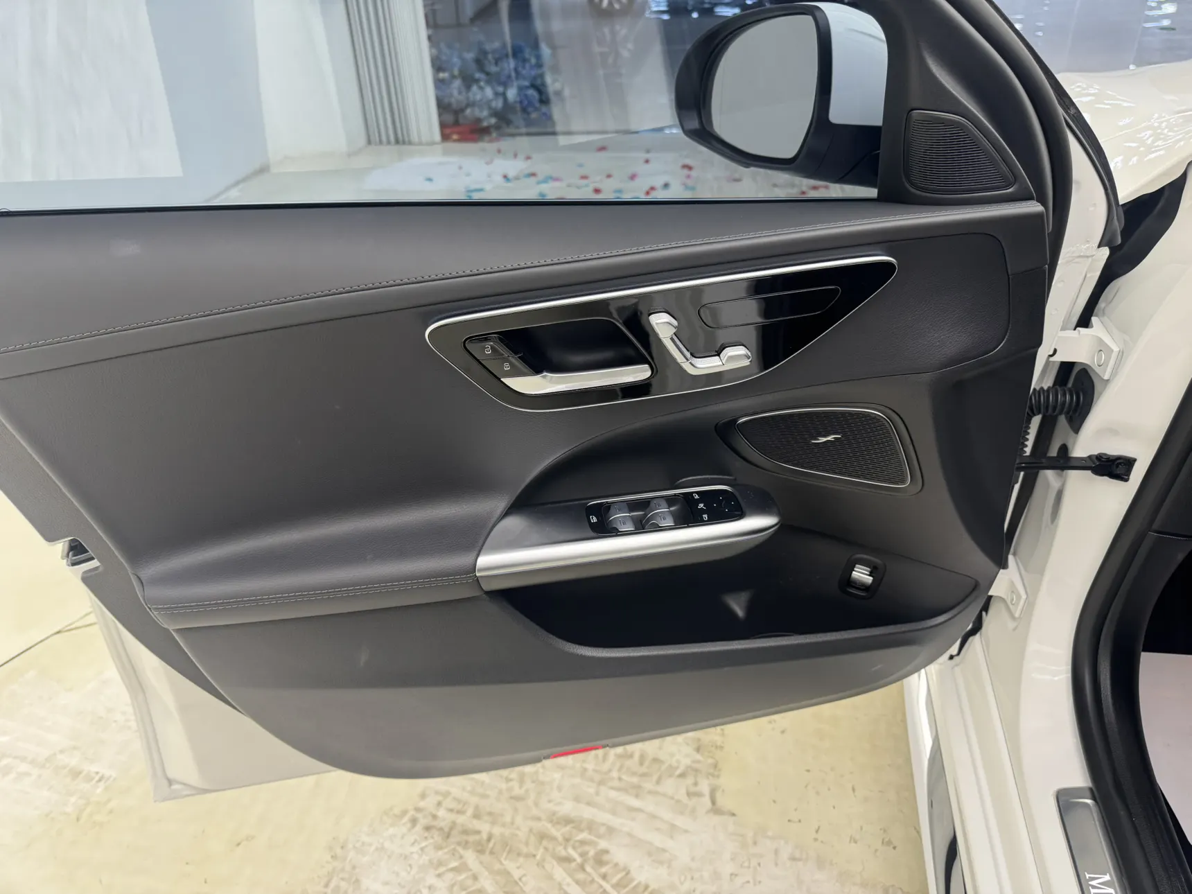 Mercedes-Benz C 260 L, 2025 12