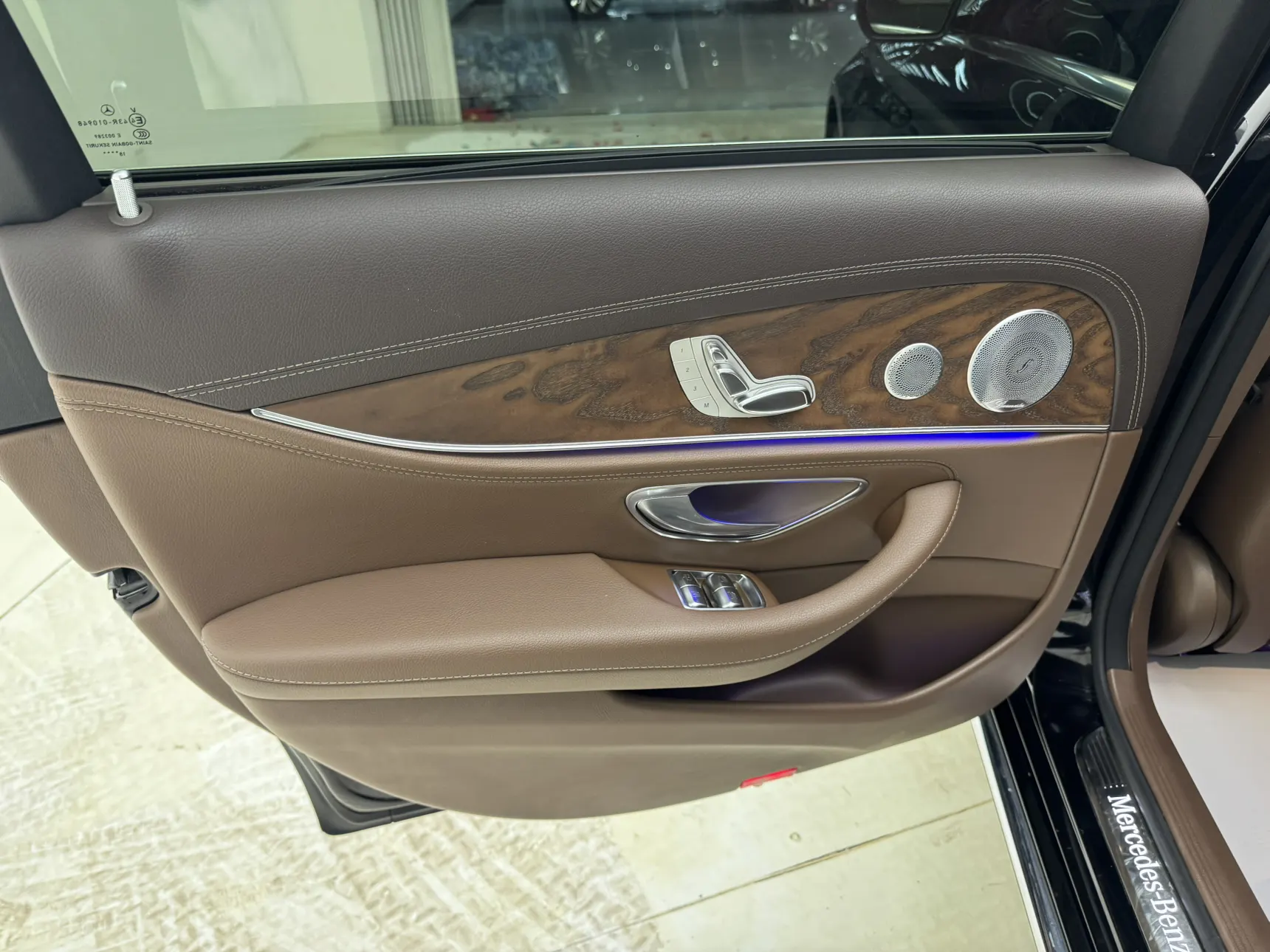 Mercedes-Benz E 300 L, 2019 19