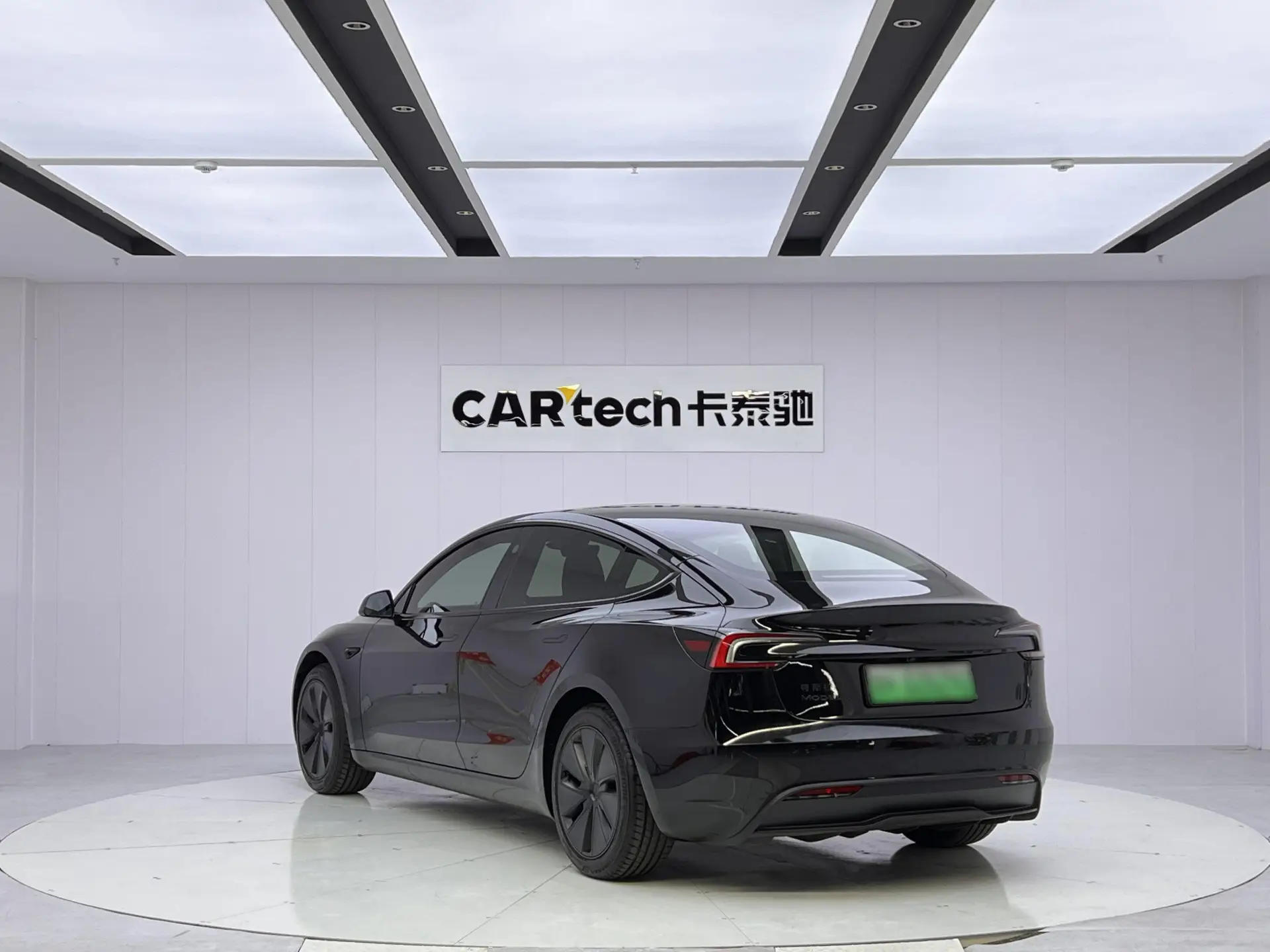 Tesla Model 3, 2026 7