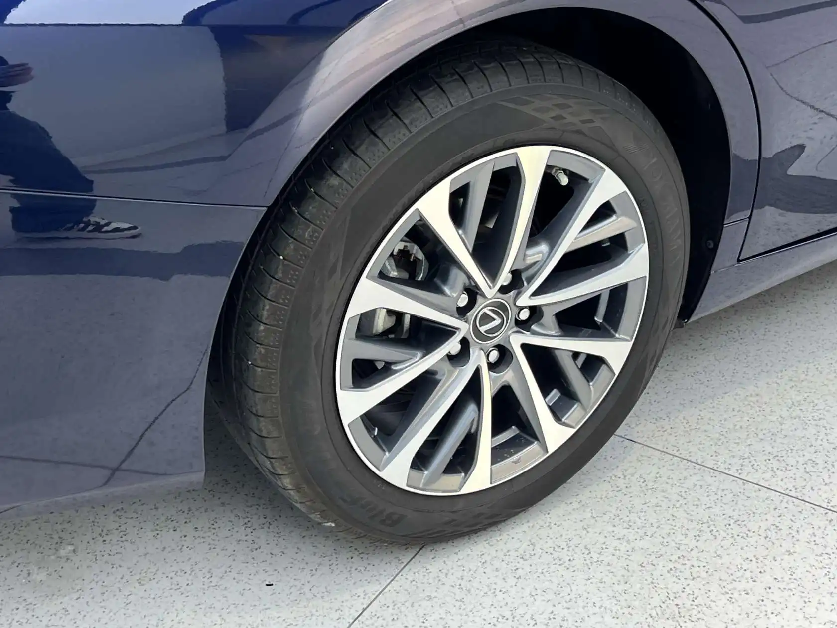 Lexus ES 200, 2024 29