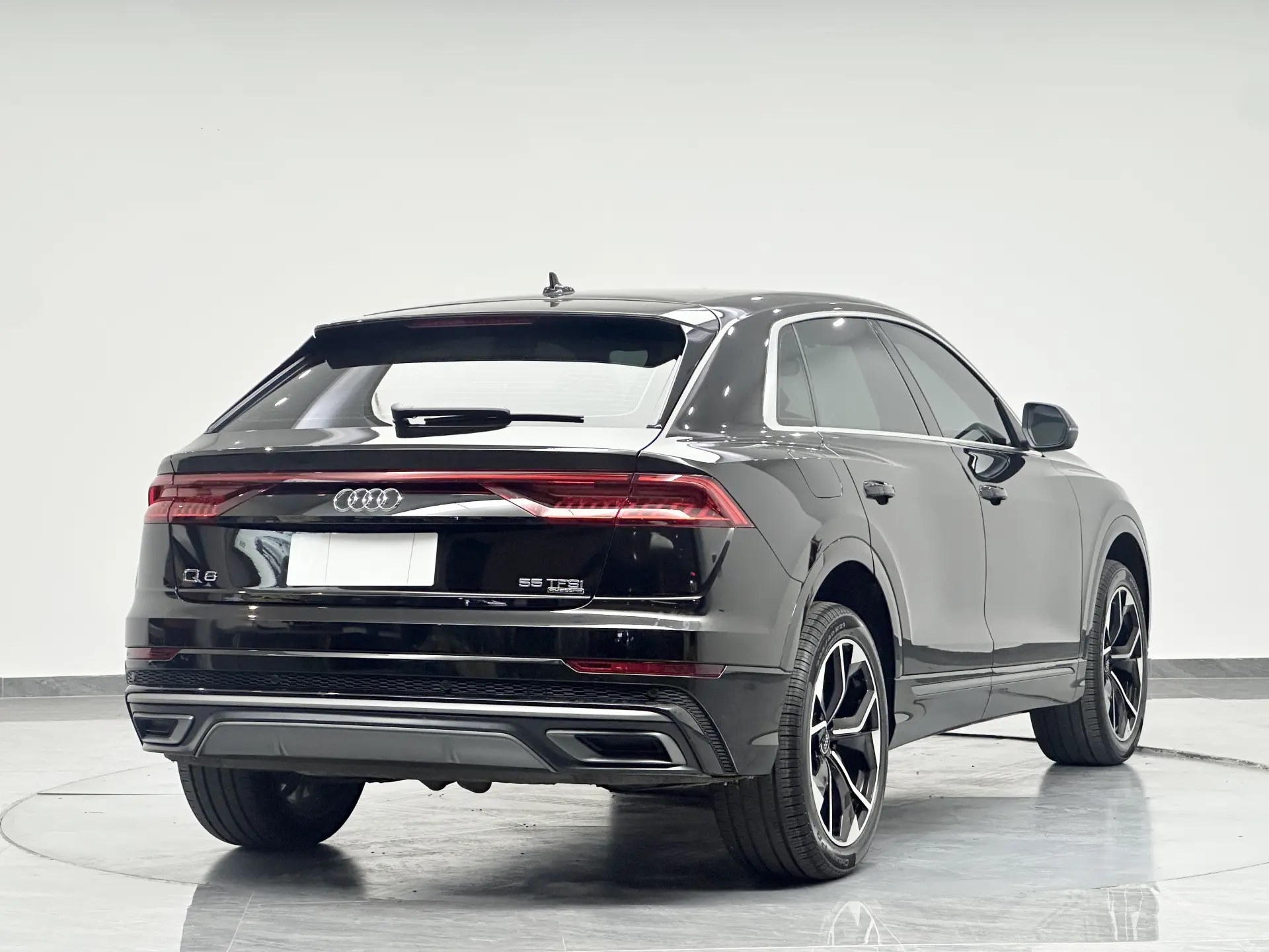Audi Q8, 2025 16